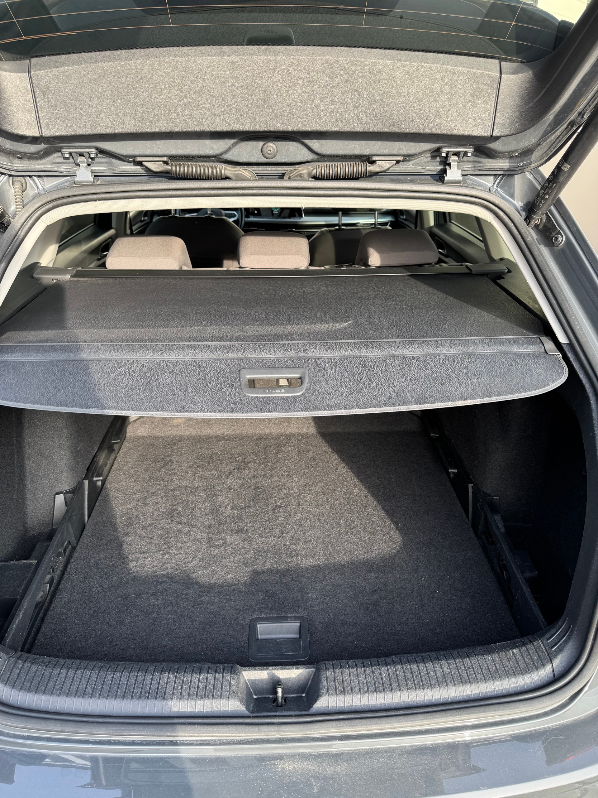 VW Golf 2.0 TSI Alltrack DSG 4Motion-image-5