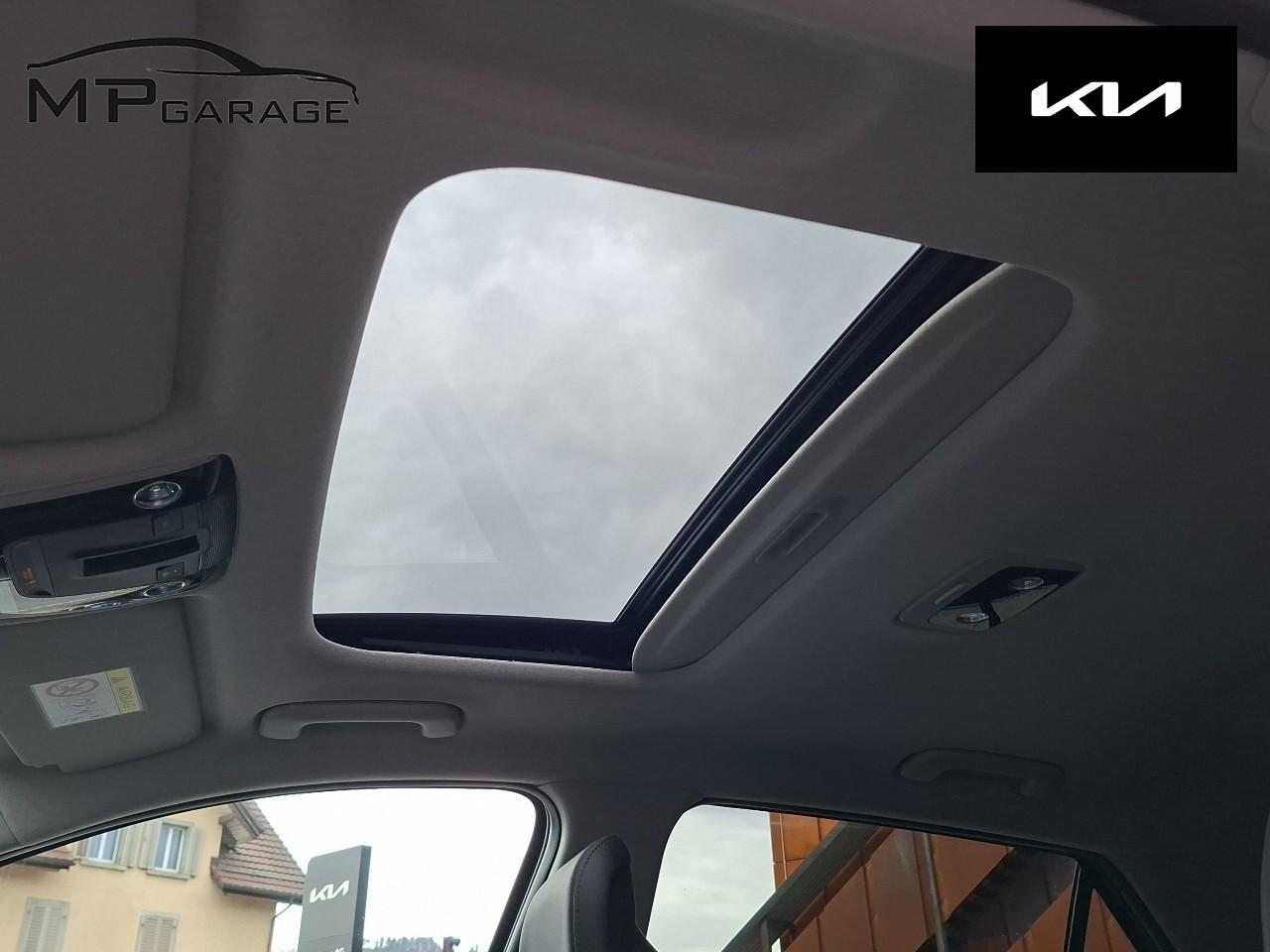 KIA Niro 1.6 GDi Hybrid Style-image-13