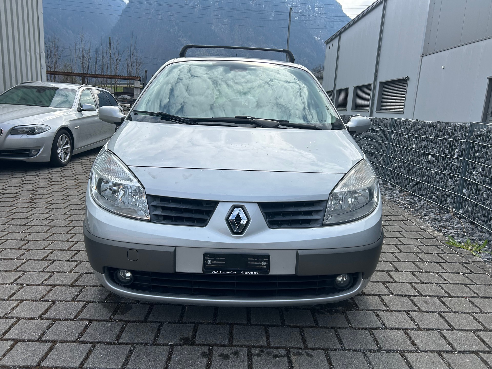 RENAULT Grand Scénic 2.0 16V Authentique Confort-image-0