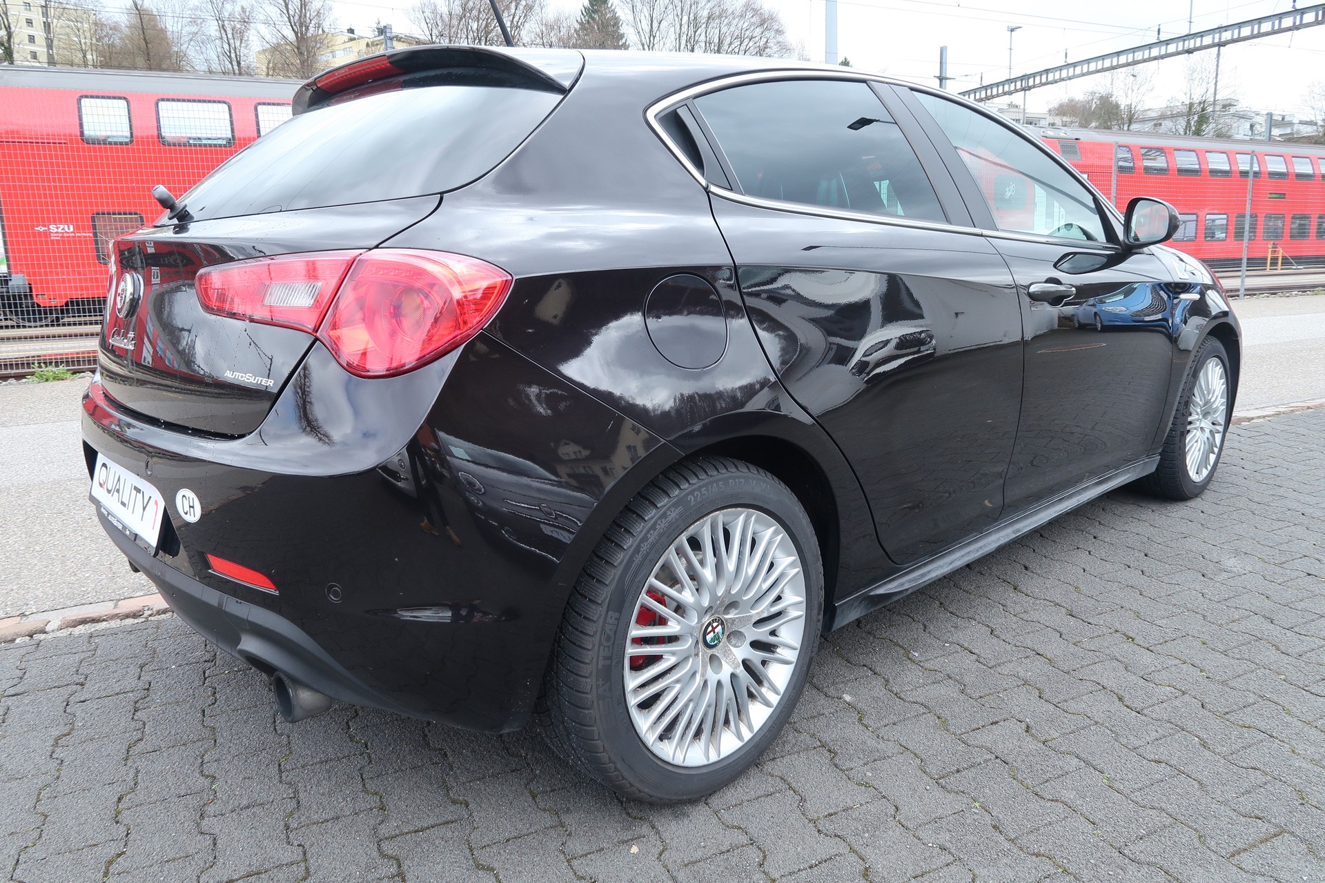 ALFA ROMEO Giulietta 1750 TBi Quadrifoglio Verde TCT-image-5