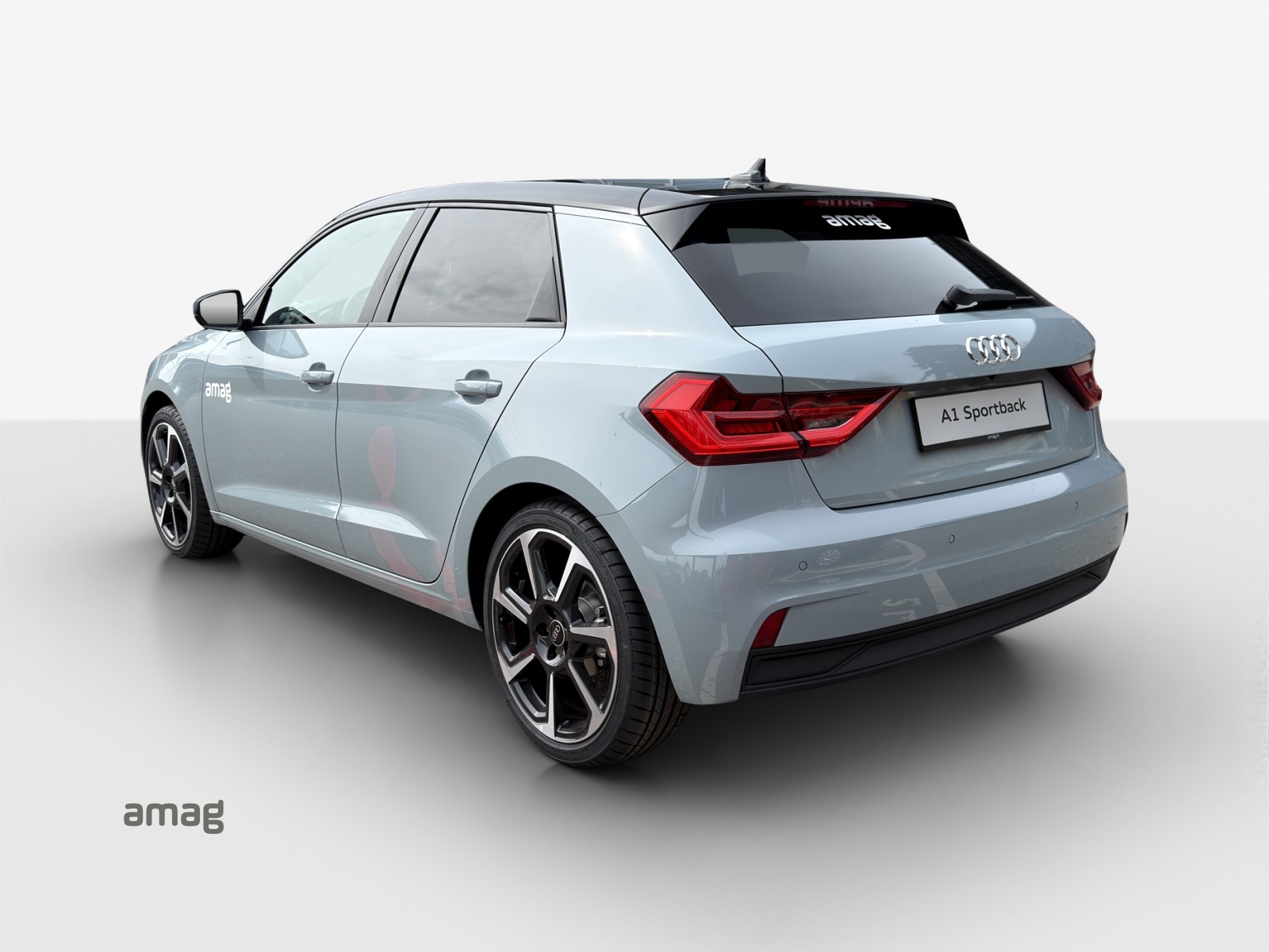 AUDI A1 Sportback 30 TFSI Attraction S-tronic-image-2