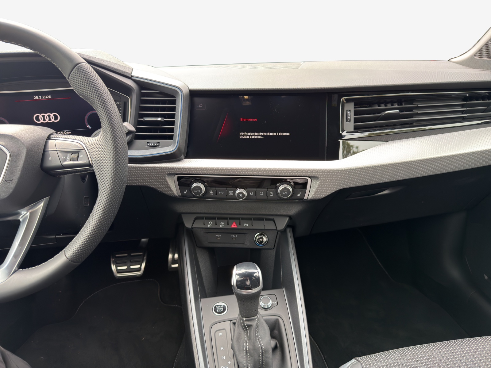 AUDI A1 Sportback 30 TFSI Attraction S-tronic-image-10