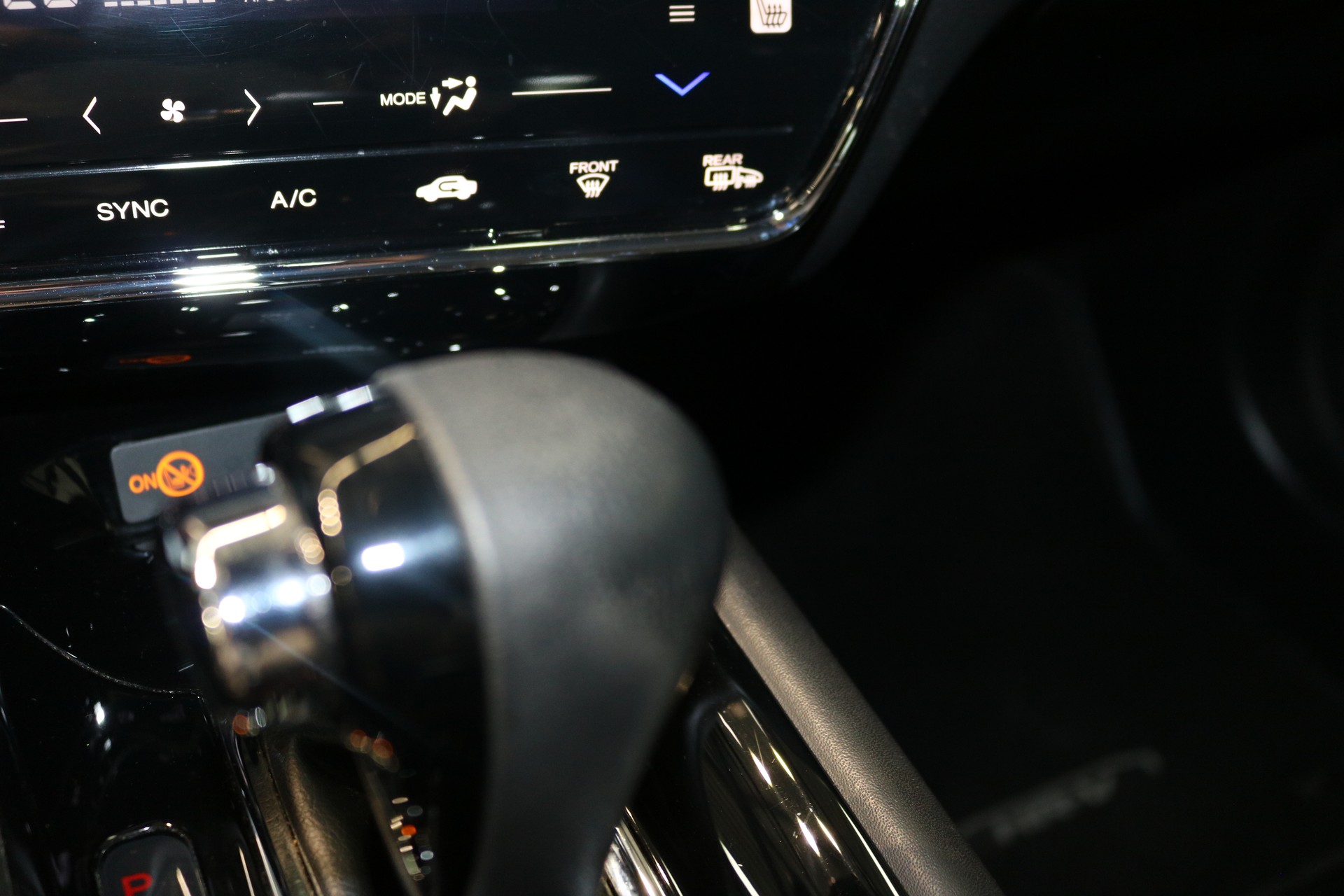 HONDA HR-V 1.5i-VTEC Elegance CVT-image-53