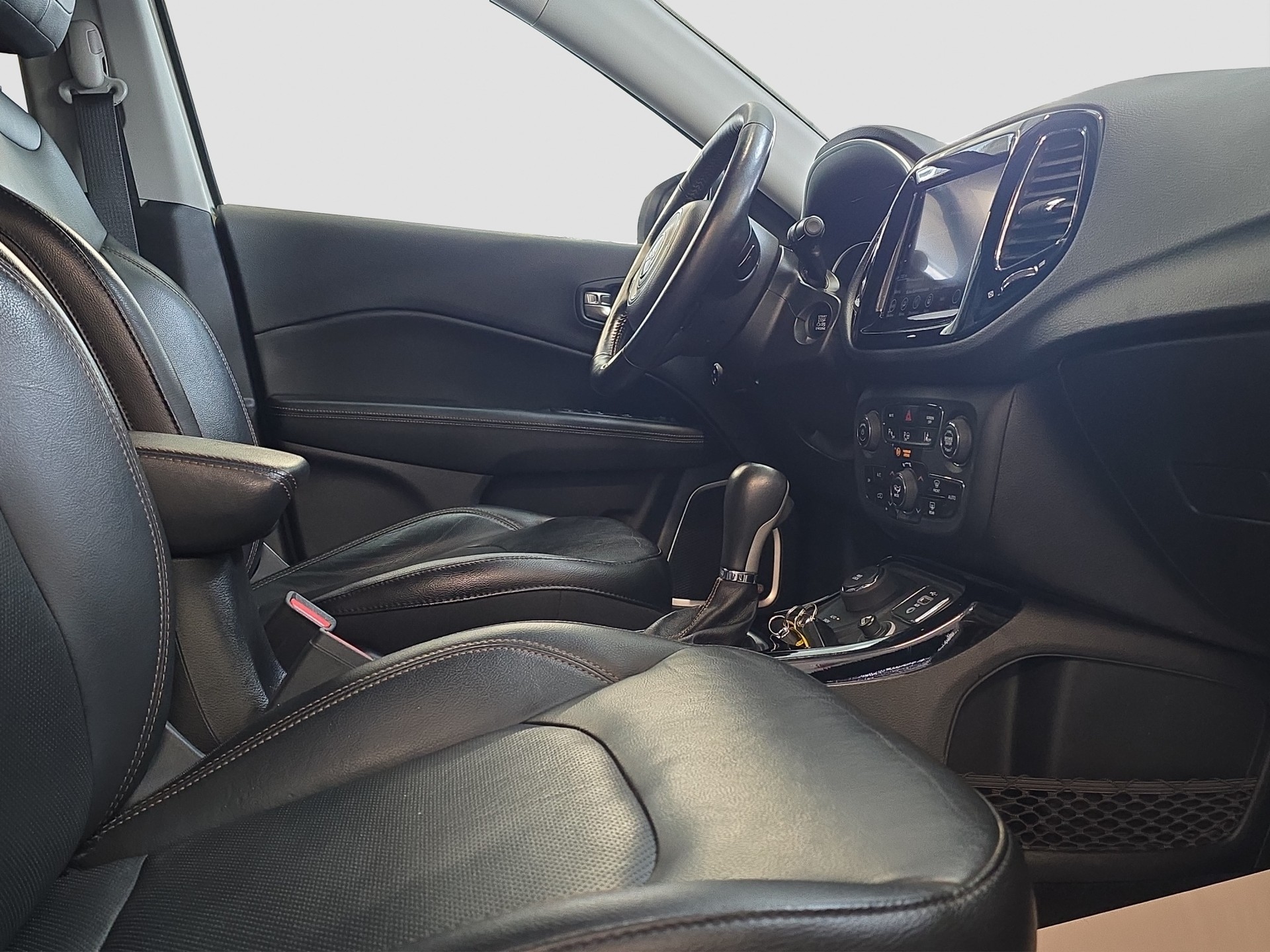 JEEP Compass 1.4 Turbo Limited AWD 9ATX-image-12