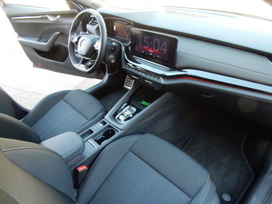 SKODA Octavia 2.0TSI SportLine 4x4-image-10