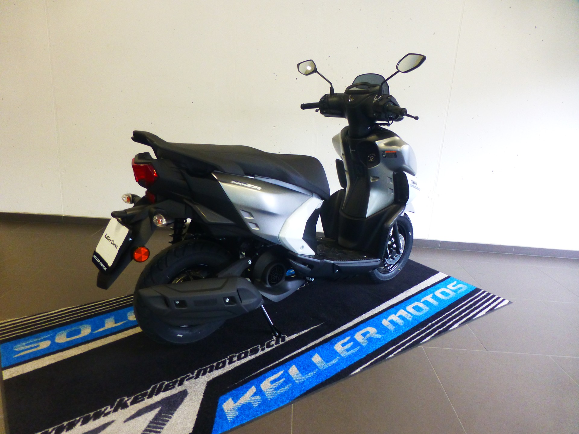 YAMAHA Ray 125-showroom-element-2