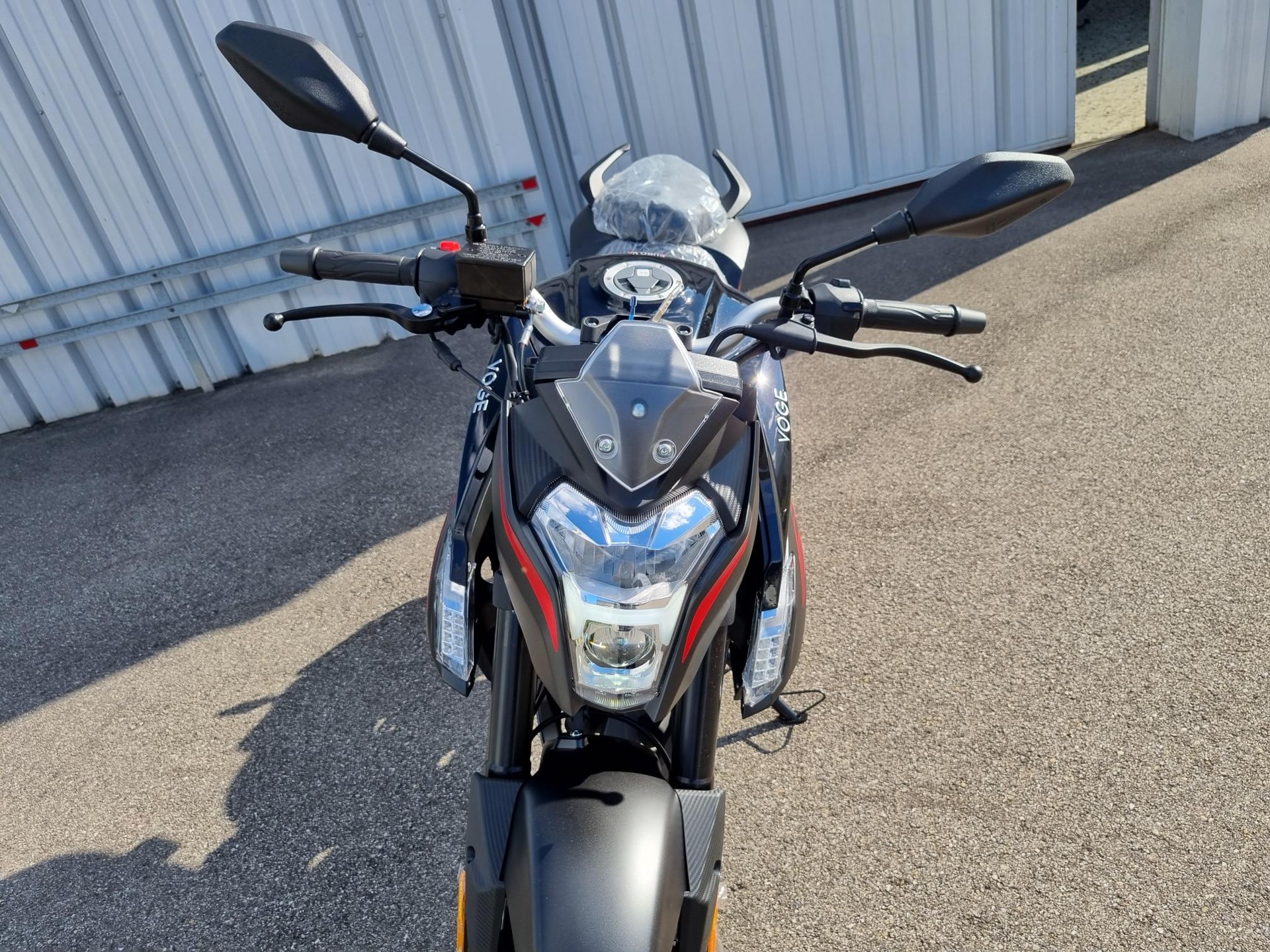 VOGE 300 R-showroom-element-2