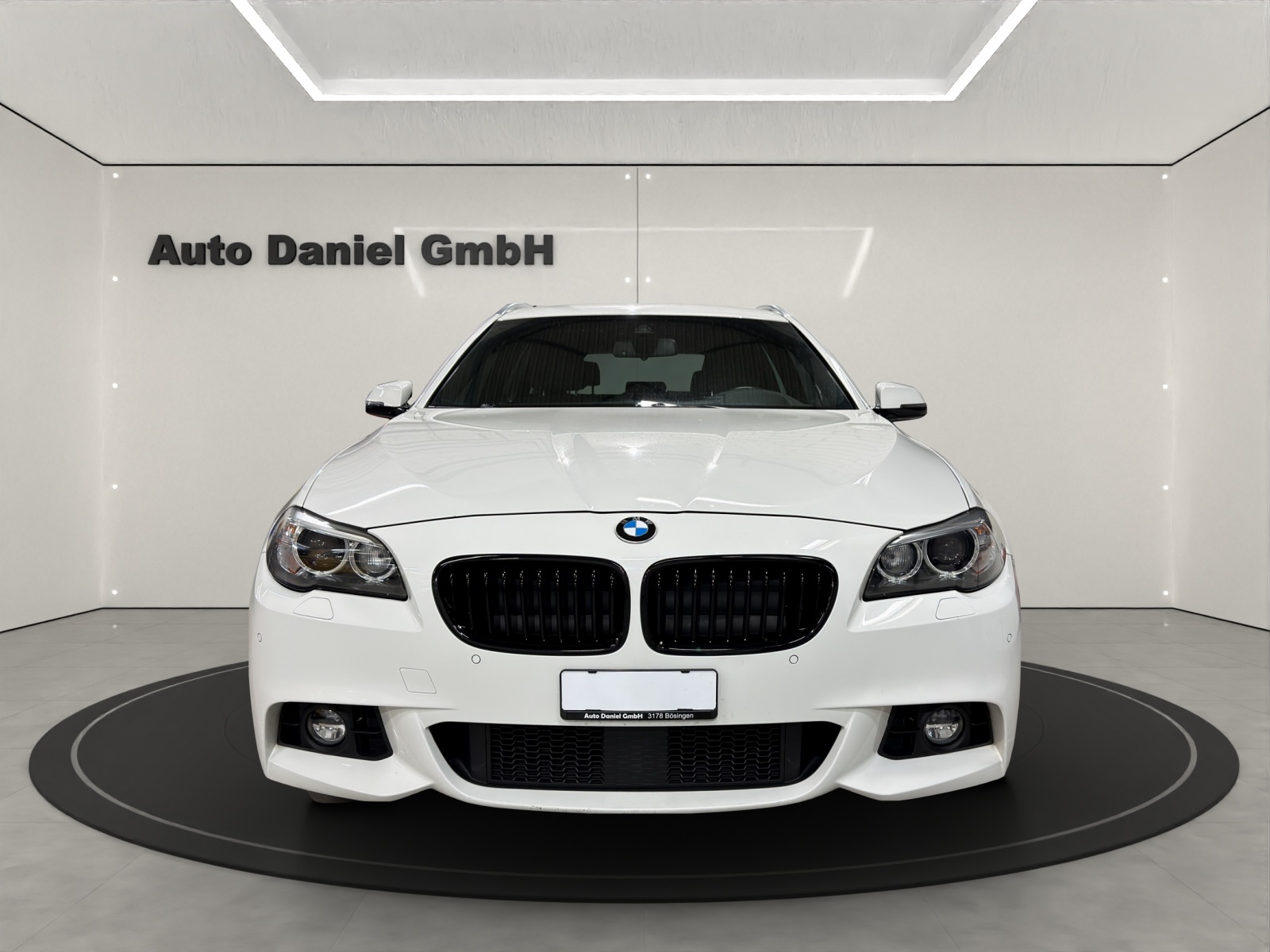 BMW 520d Touring xDrive M-Sportline-image-1