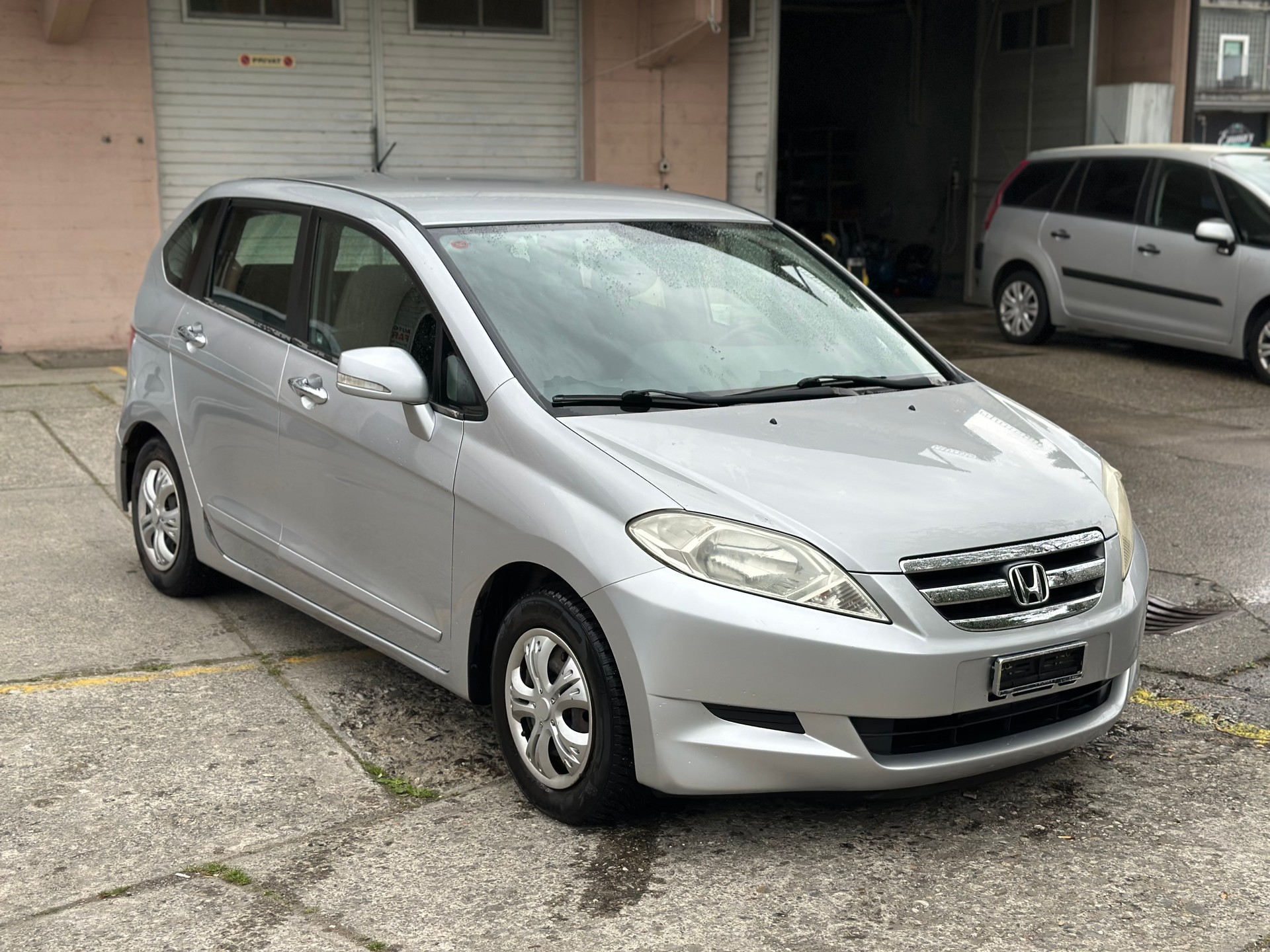 HONDA FR-V 1.7 Comfort-image-1