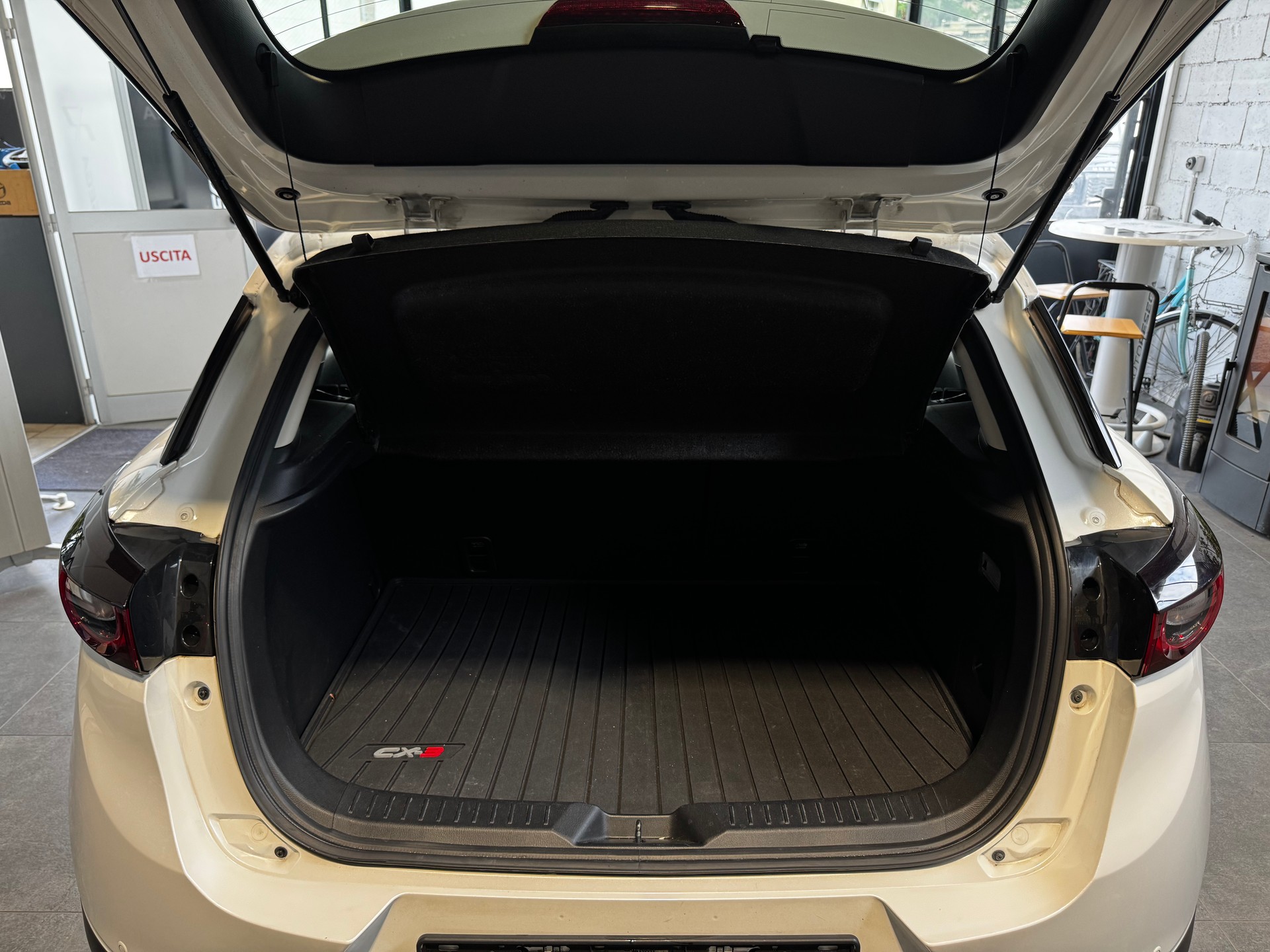 MAZDA CX-3 SKYACTIV-G 150 Revolution AWD Automat-image-10