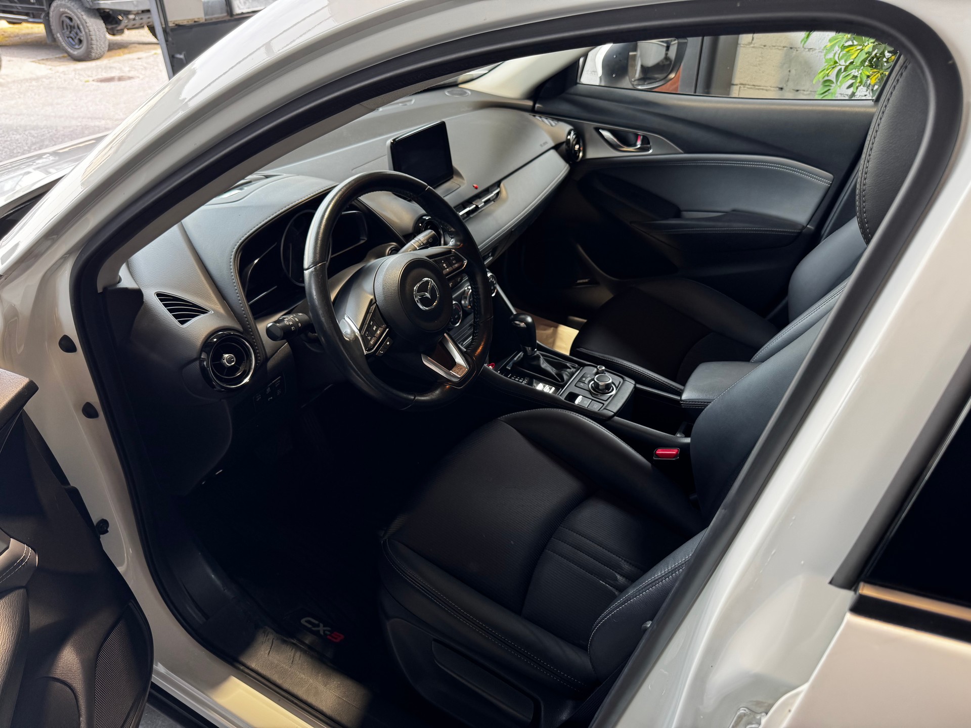 MAZDA CX-3 SKYACTIV-G 150 Revolution AWD Automat-image-6