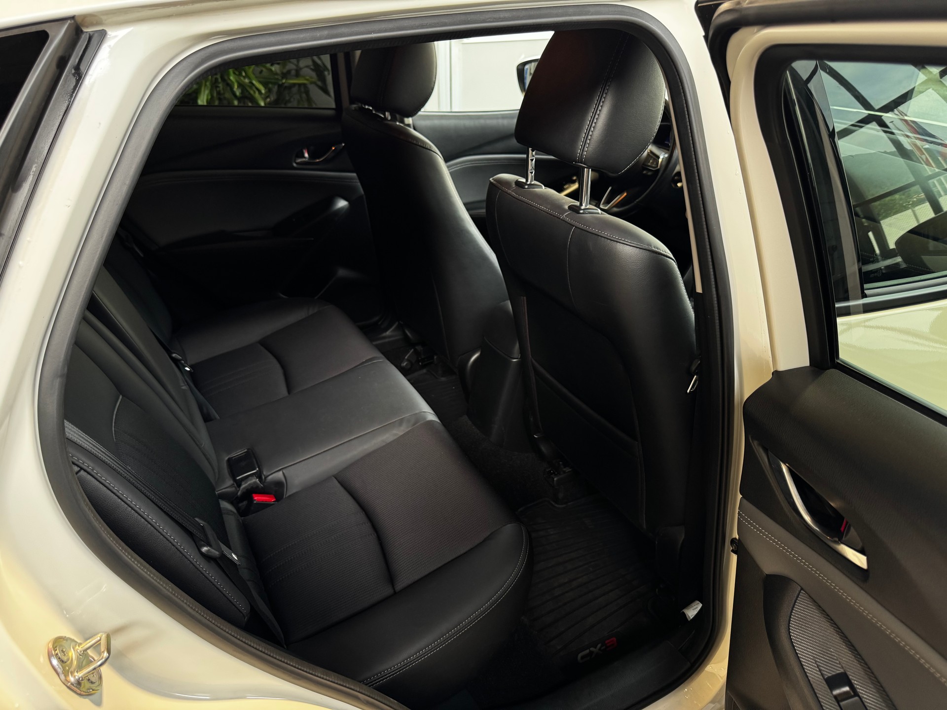 MAZDA CX-3 SKYACTIV-G 150 Revolution AWD Automat-image-9