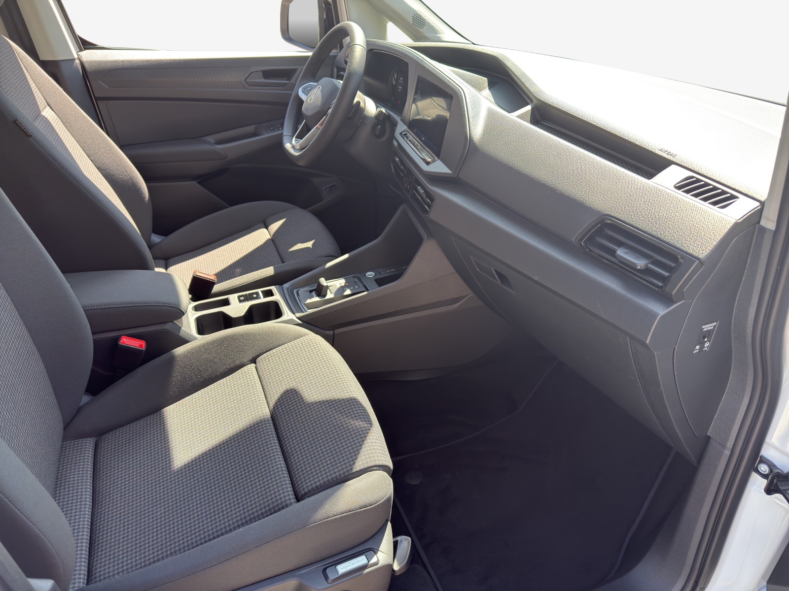 VW Caddy Cargo 1.5 TSI Plug in Hybrid Entry DSG-image-12