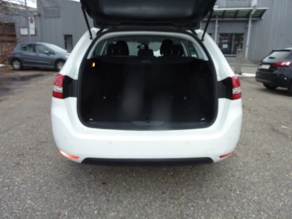 PEUGEOT 308 SW 1.5 BlueHDI Active * Gr. Navi * Klimaautomat * Tempomat * PDC H * Frisch Ab MFK-image-8