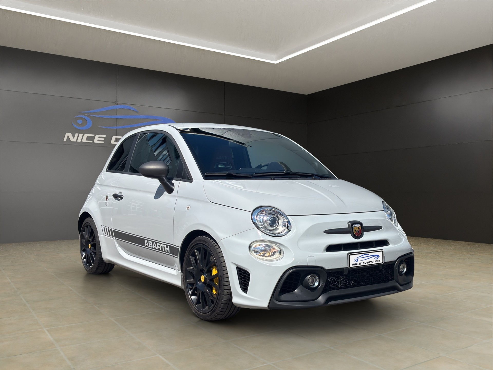 FIAT 595C 1.4 16V Turbo Abarth Competizione-image-1