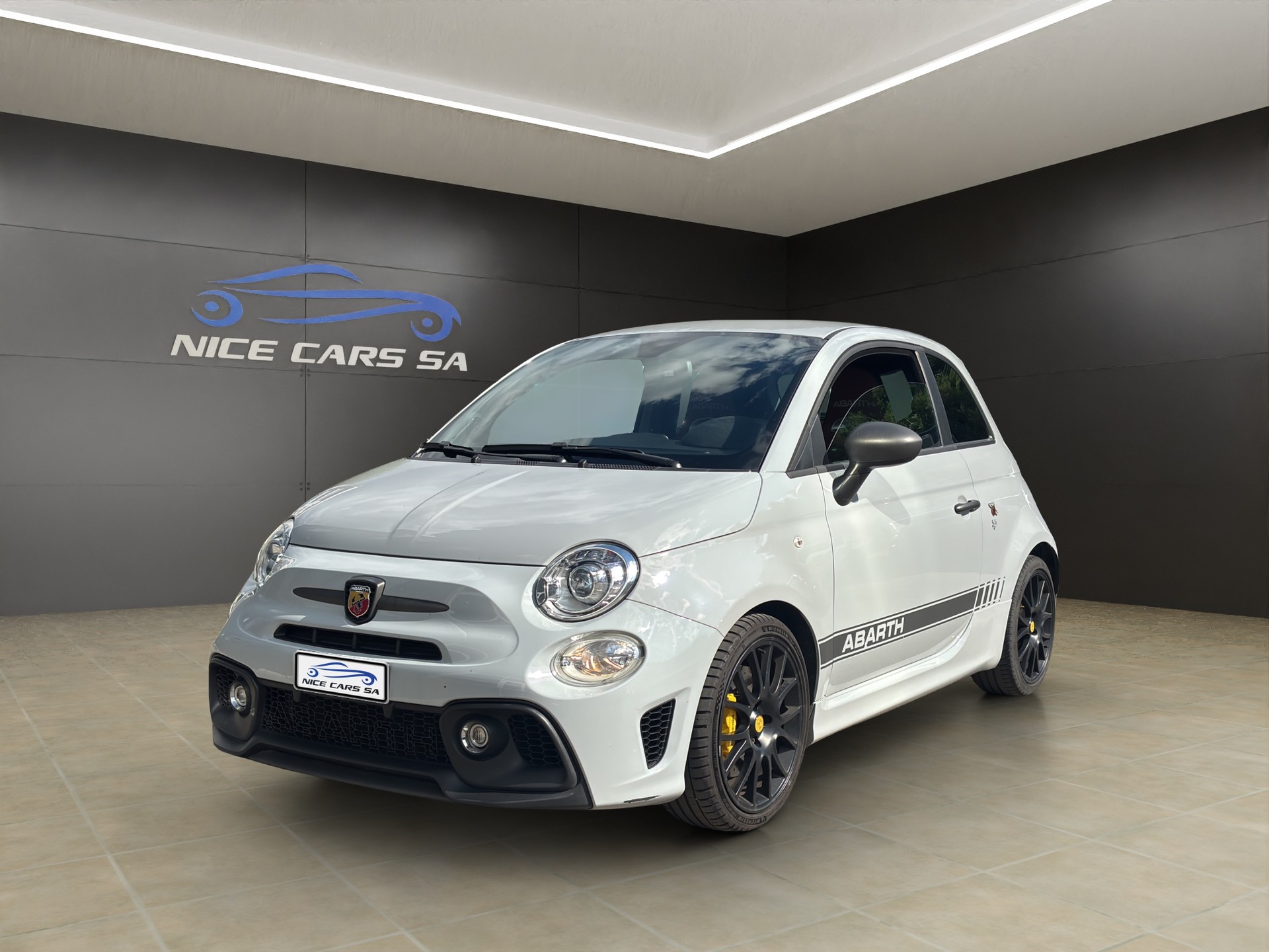 FIAT 595C 1.4 16V Turbo Abarth Competizione-image-0