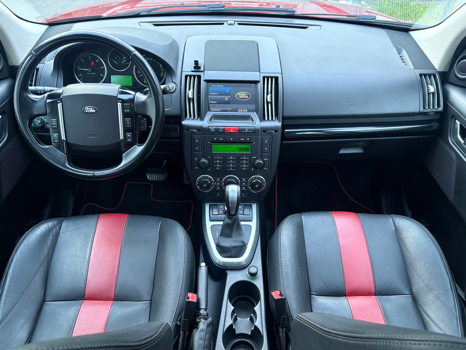 LAND ROVER Freelander 2.2 SD4 S Automatic-image-9