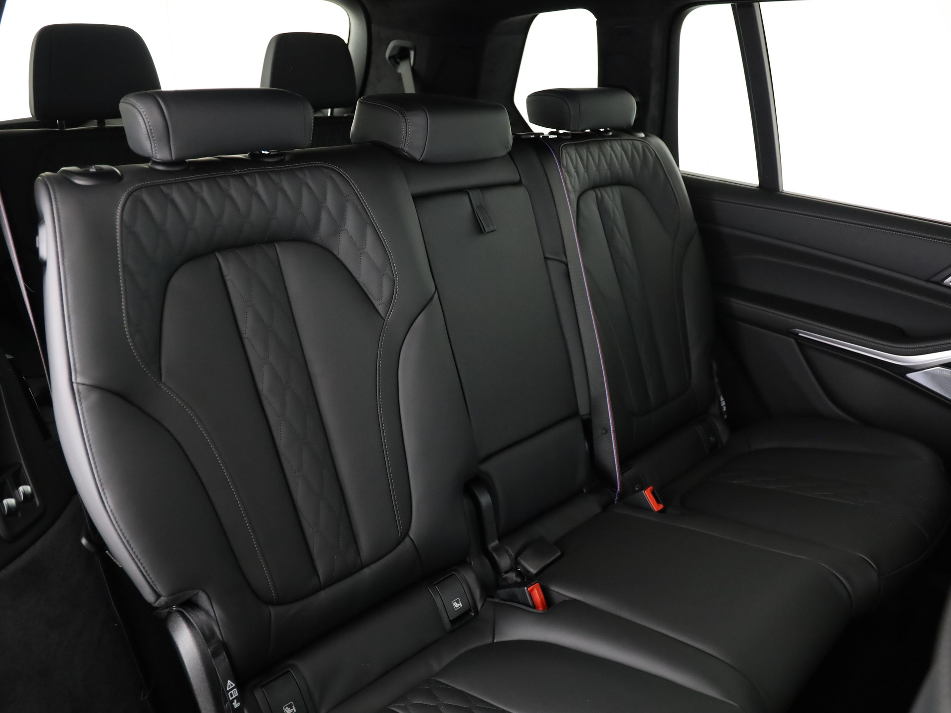 BMW X7 40d xDrive-image-18