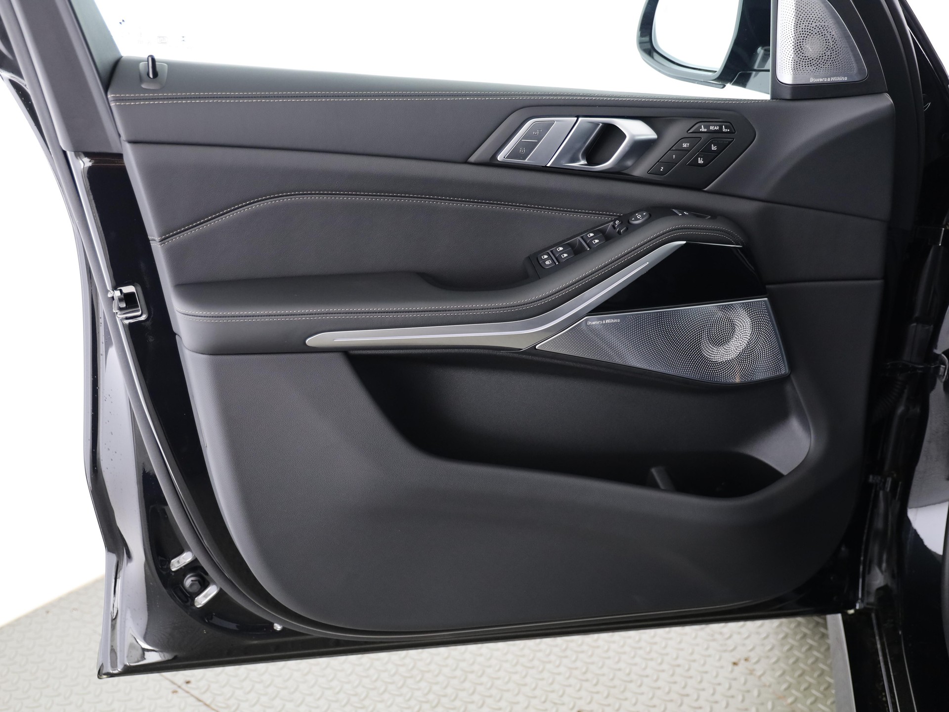 BMW X7 40d xDrive-image-14