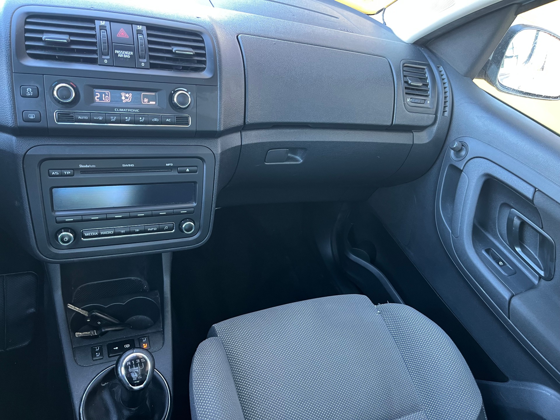 SKODA Roomster 1.6 TDI Elegance-image-12