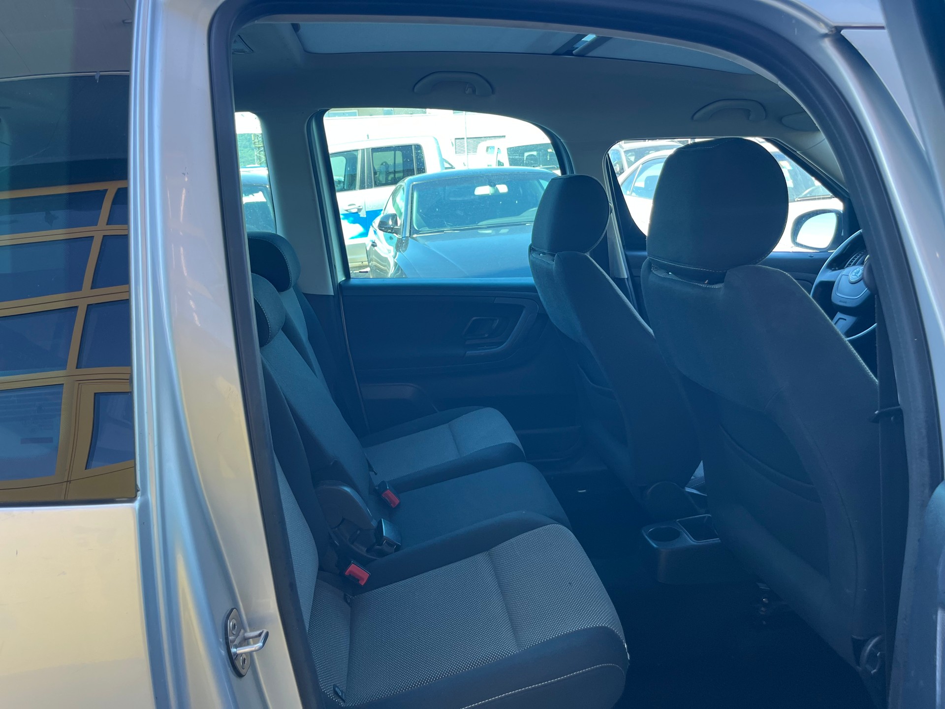 SKODA Roomster 1.6 TDI Elegance-image-10