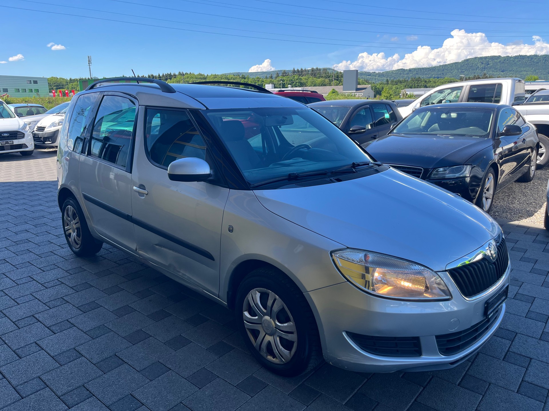 SKODA Roomster 1.6 TDI Elegance-image-0