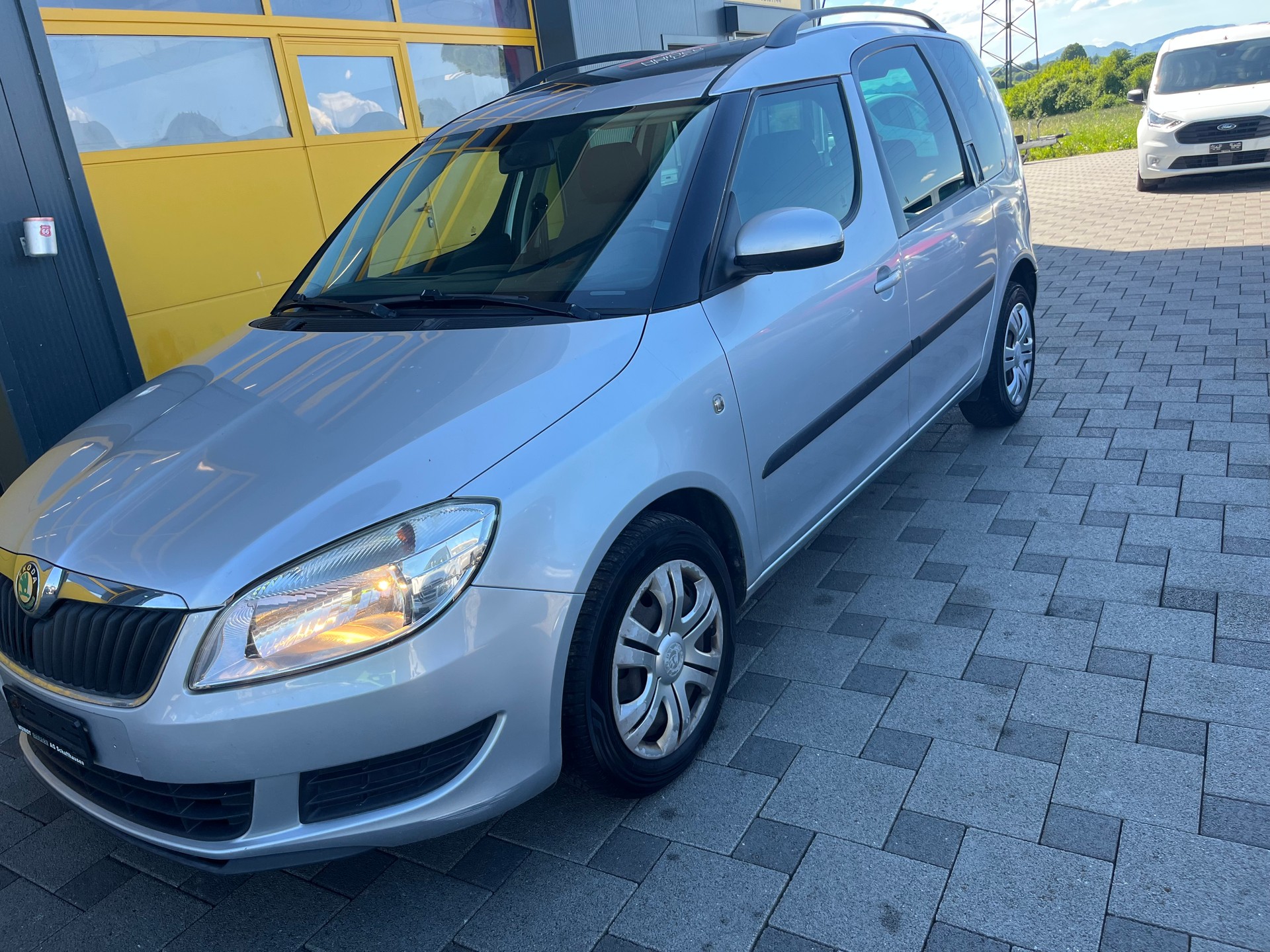 SKODA Roomster 1.6 TDI Elegance-image-3