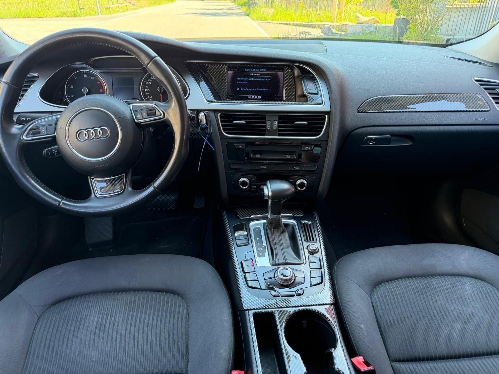 AUDI A4 Avant 2.0 TFSI multitronic-image-10