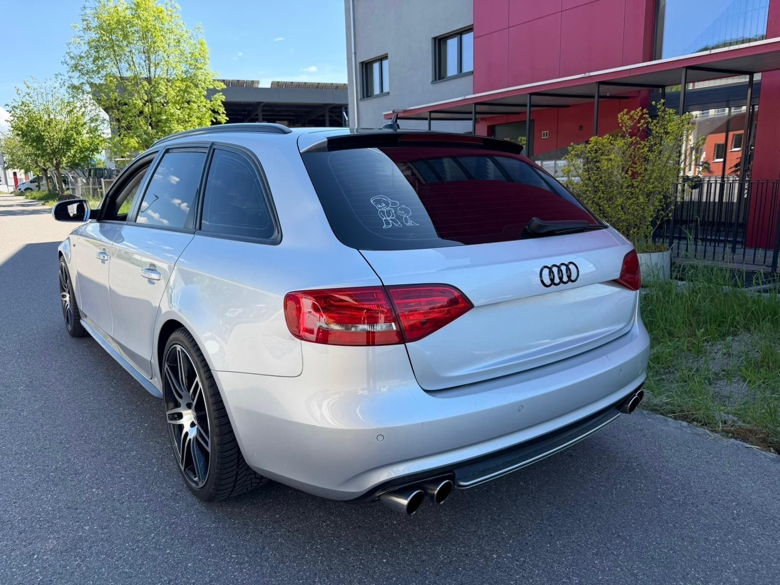 AUDI A4 Avant 2.0 TFSI multitronic-image-6