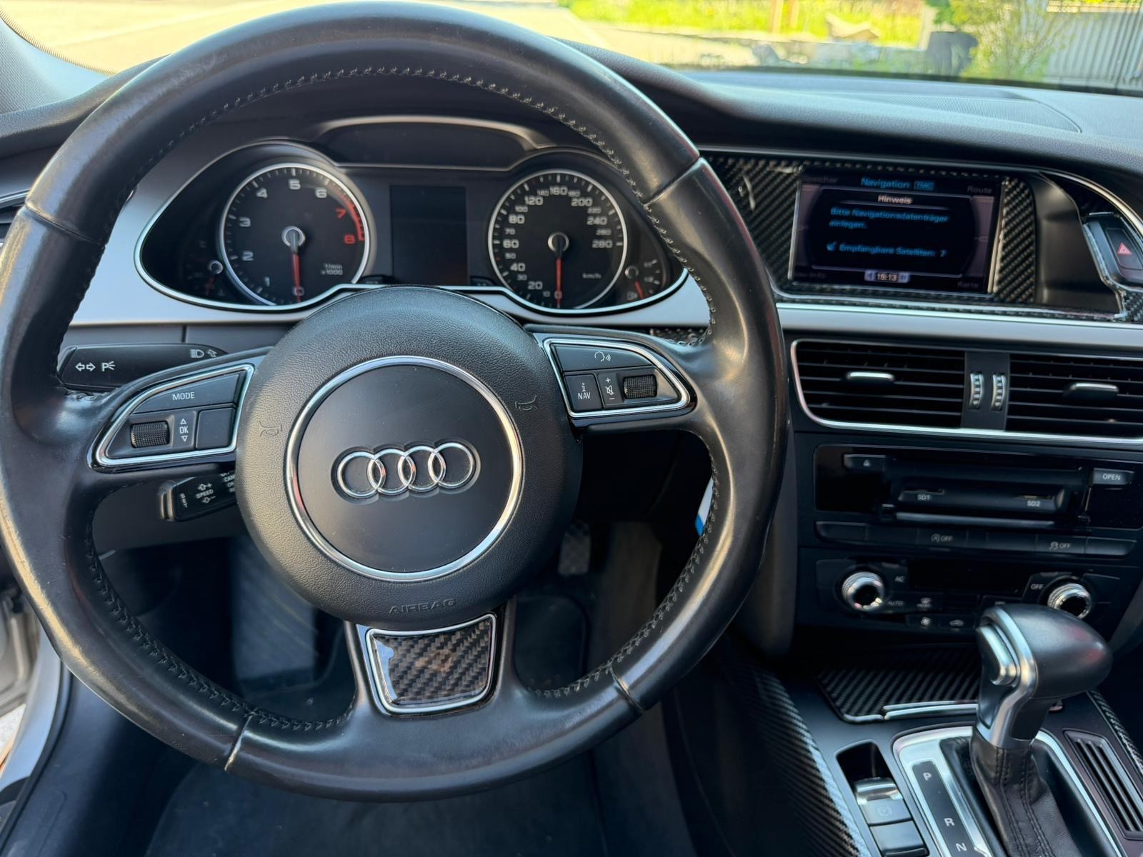 AUDI A4 Avant 2.0 TFSI multitronic-image-7