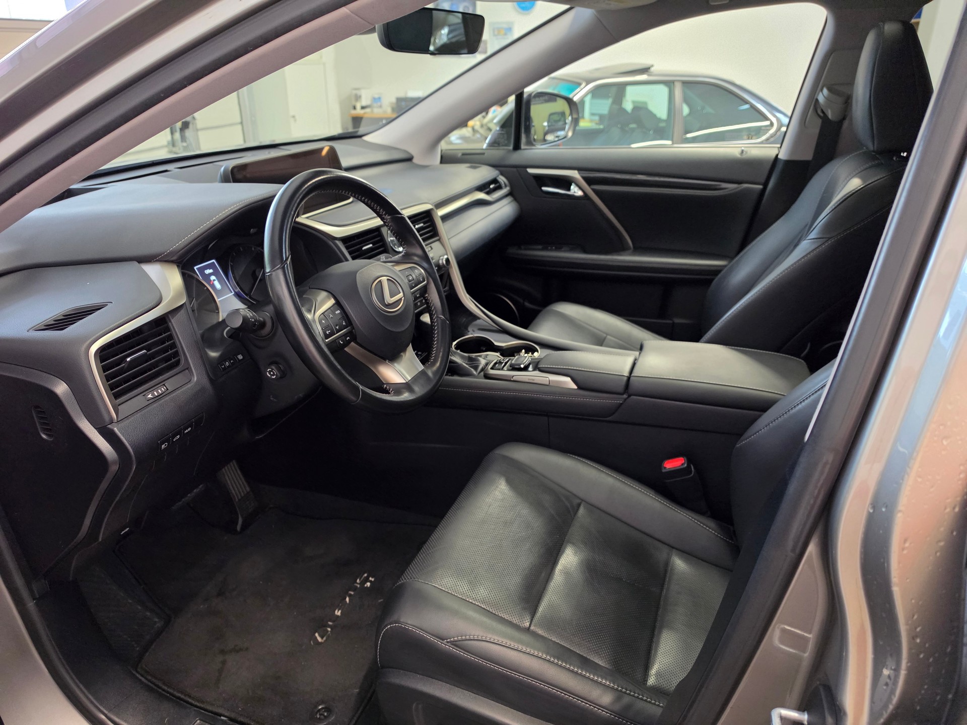 LEXUS RX 450h Diamond AWD CVT-showroom-element-3