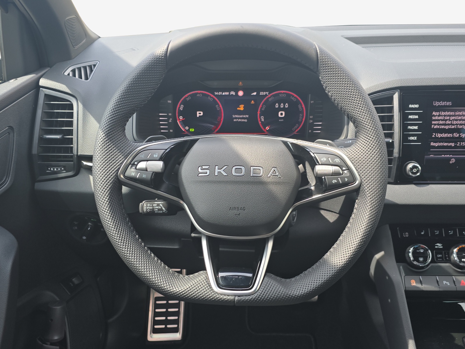 SKODA Karoq 2.0 TSI Dynamic Limited Edition 4x4 DSG-image-9