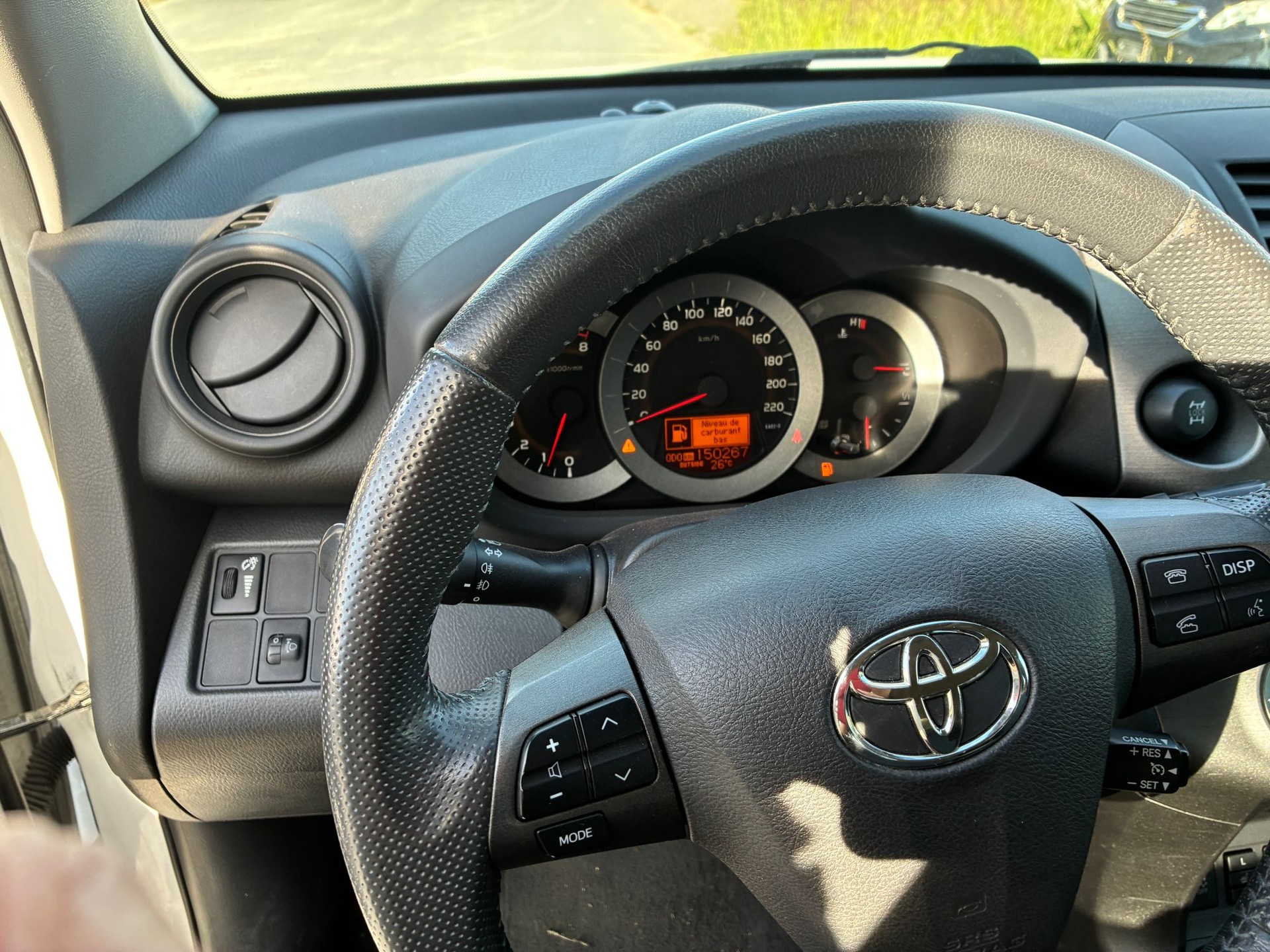 TOYOTA RAV-4 2.0 16V Style-image-1