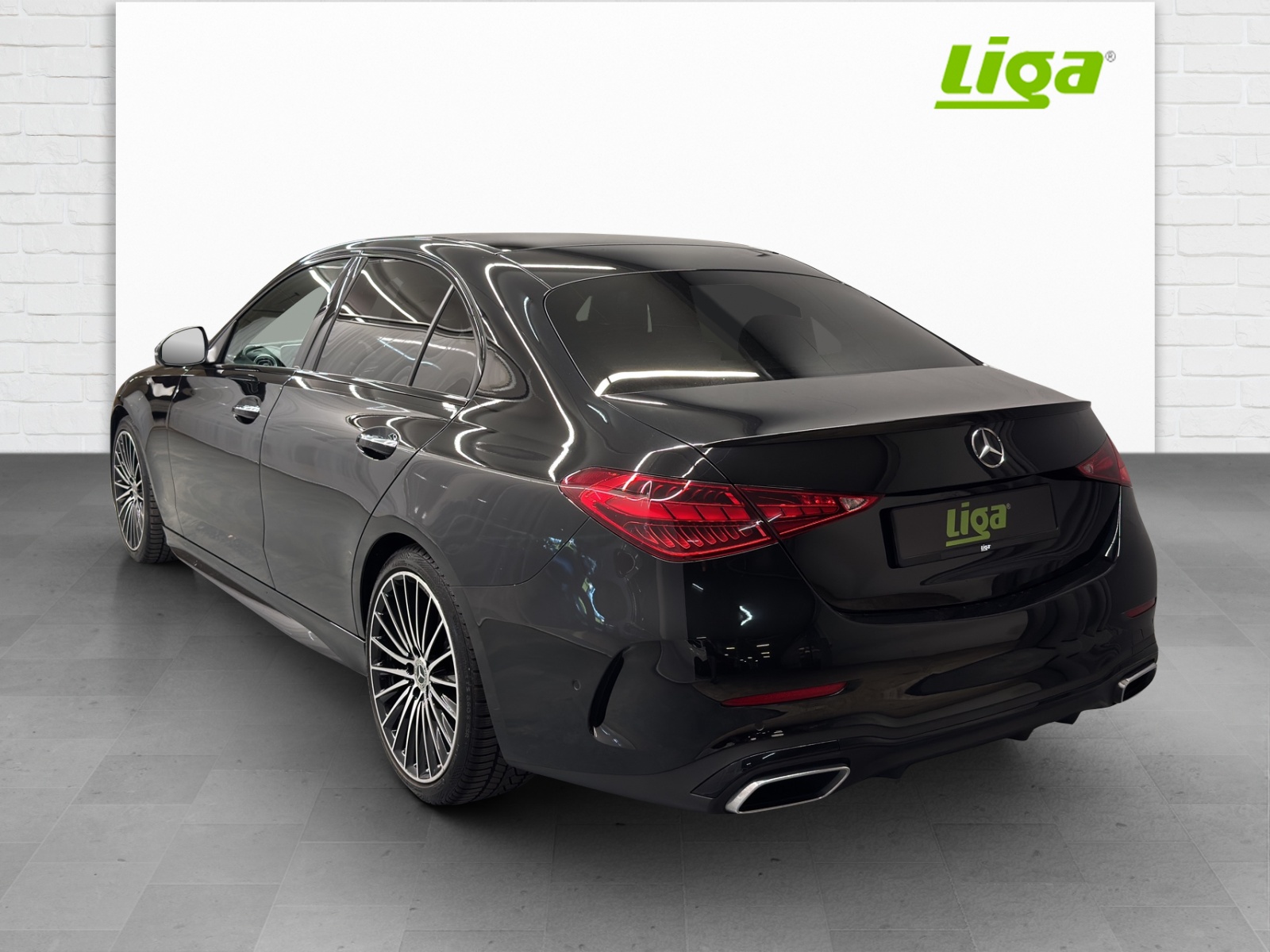 MERCEDES-BENZ C 200 AMG Line 4matic-showroom-element-3