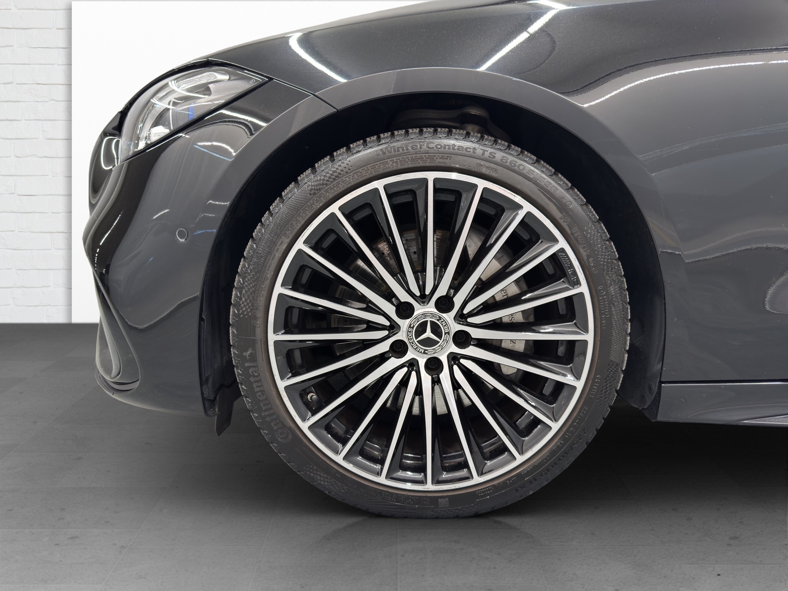 MERCEDES-BENZ C 200 AMG Line 4matic-image-5