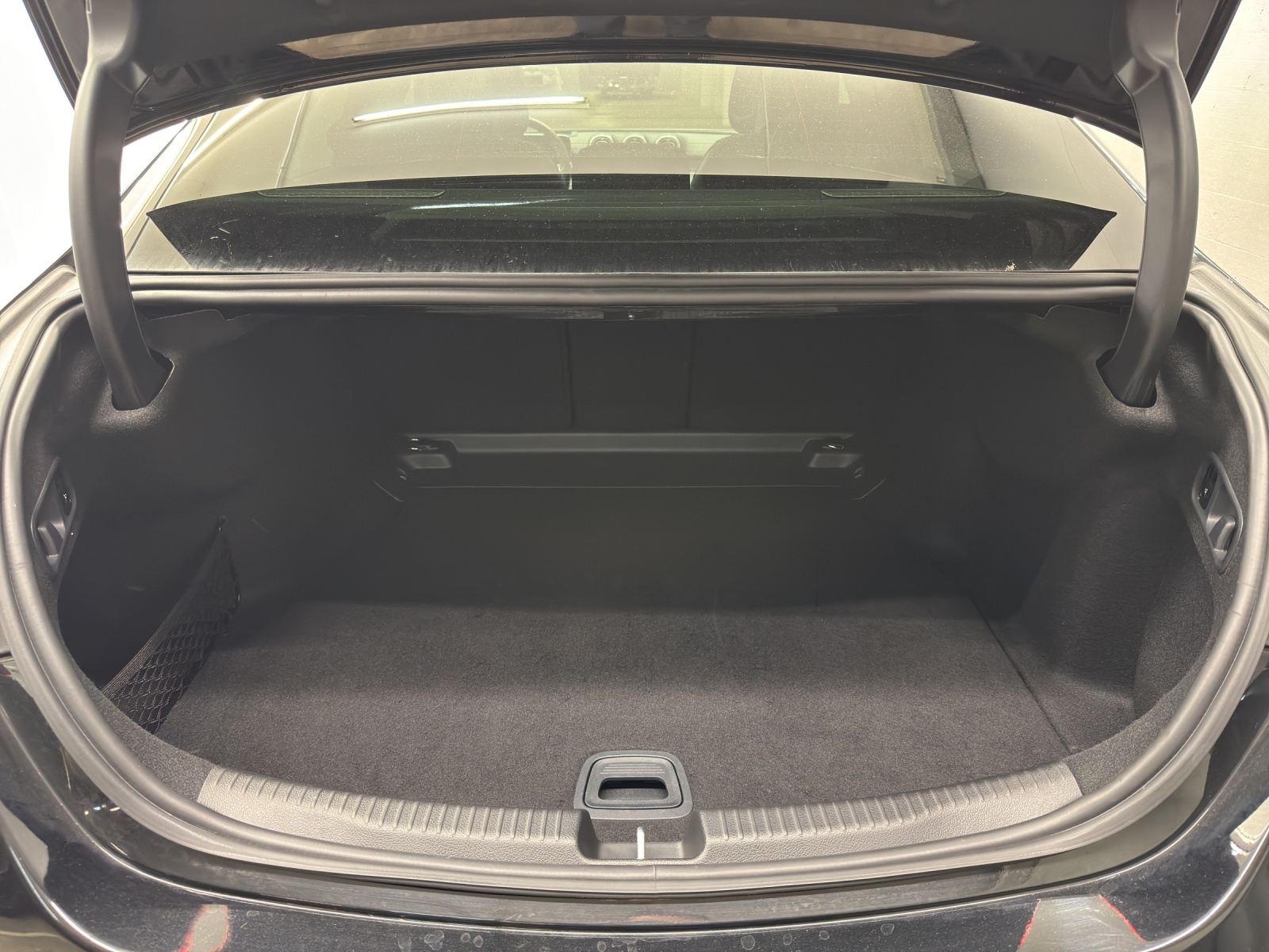MERCEDES-BENZ C 200 AMG Line 4matic-image-10