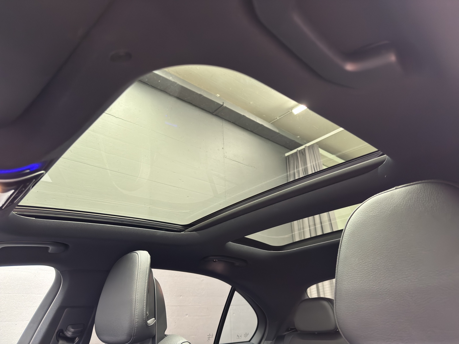 MERCEDES-BENZ C 200 AMG Line 4matic-image-13