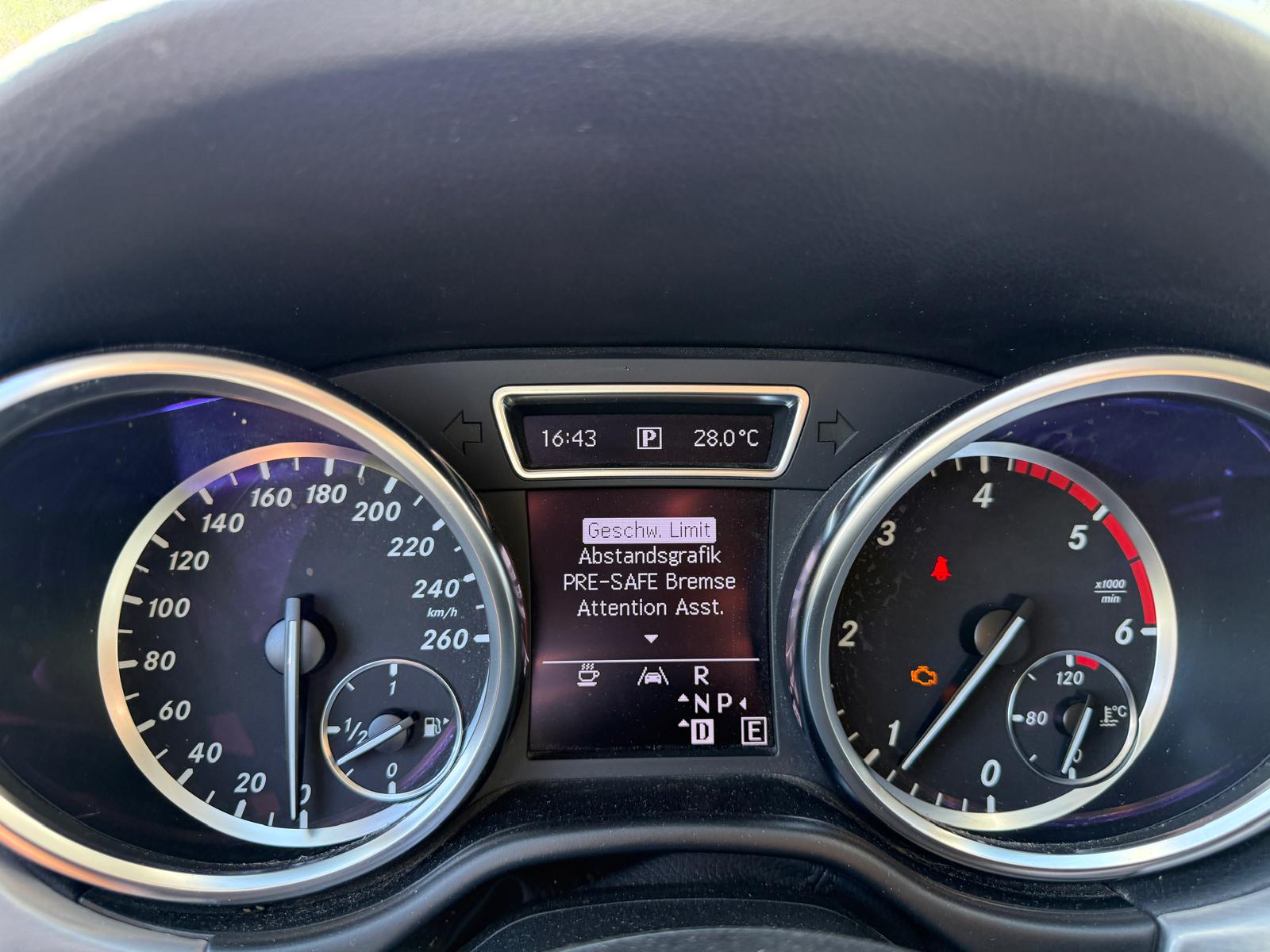 MERCEDES-BENZ ML 250 BlueTEC Edition 4Matic 7G-Tronic-image-10