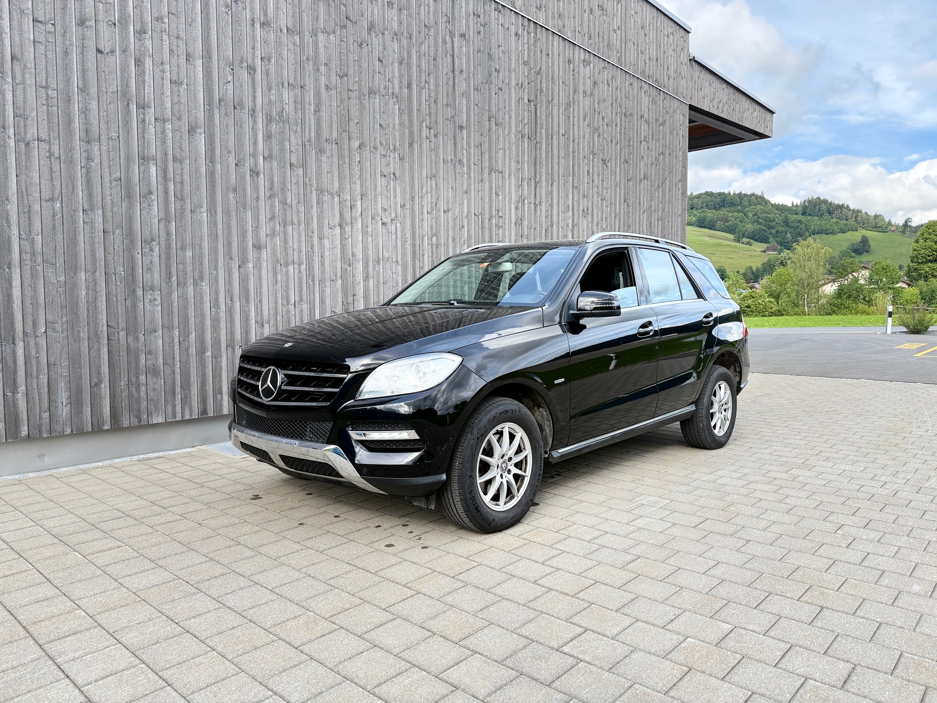 MERCEDES-BENZ ML 250 BlueTEC Edition 4Matic 7G-Tronic