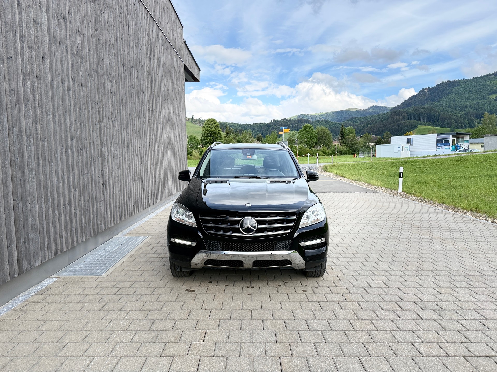 MERCEDES-BENZ ML 250 BlueTEC Edition 4Matic 7G-Tronic-image-7
