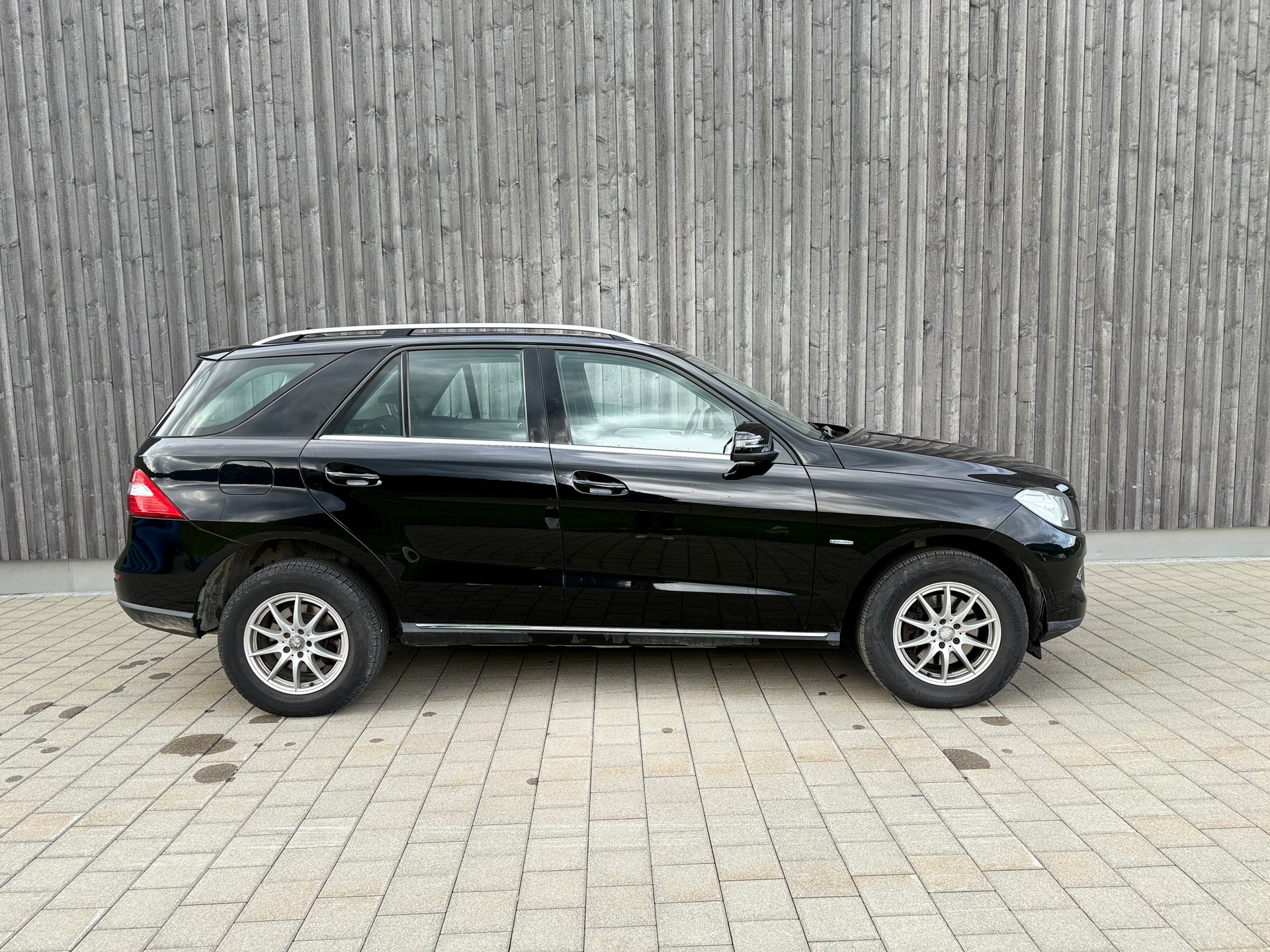 MERCEDES-BENZ ML 250 BlueTEC Edition 4Matic 7G-Tronic-image-5