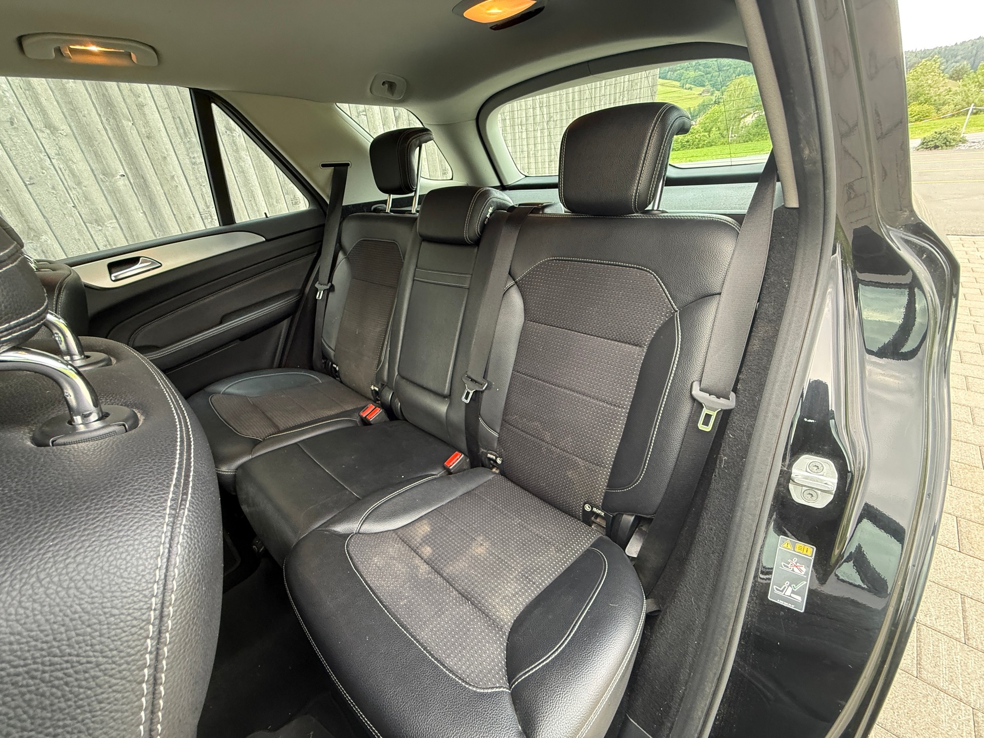 MERCEDES-BENZ ML 250 BlueTEC Edition 4Matic 7G-Tronic-image-14