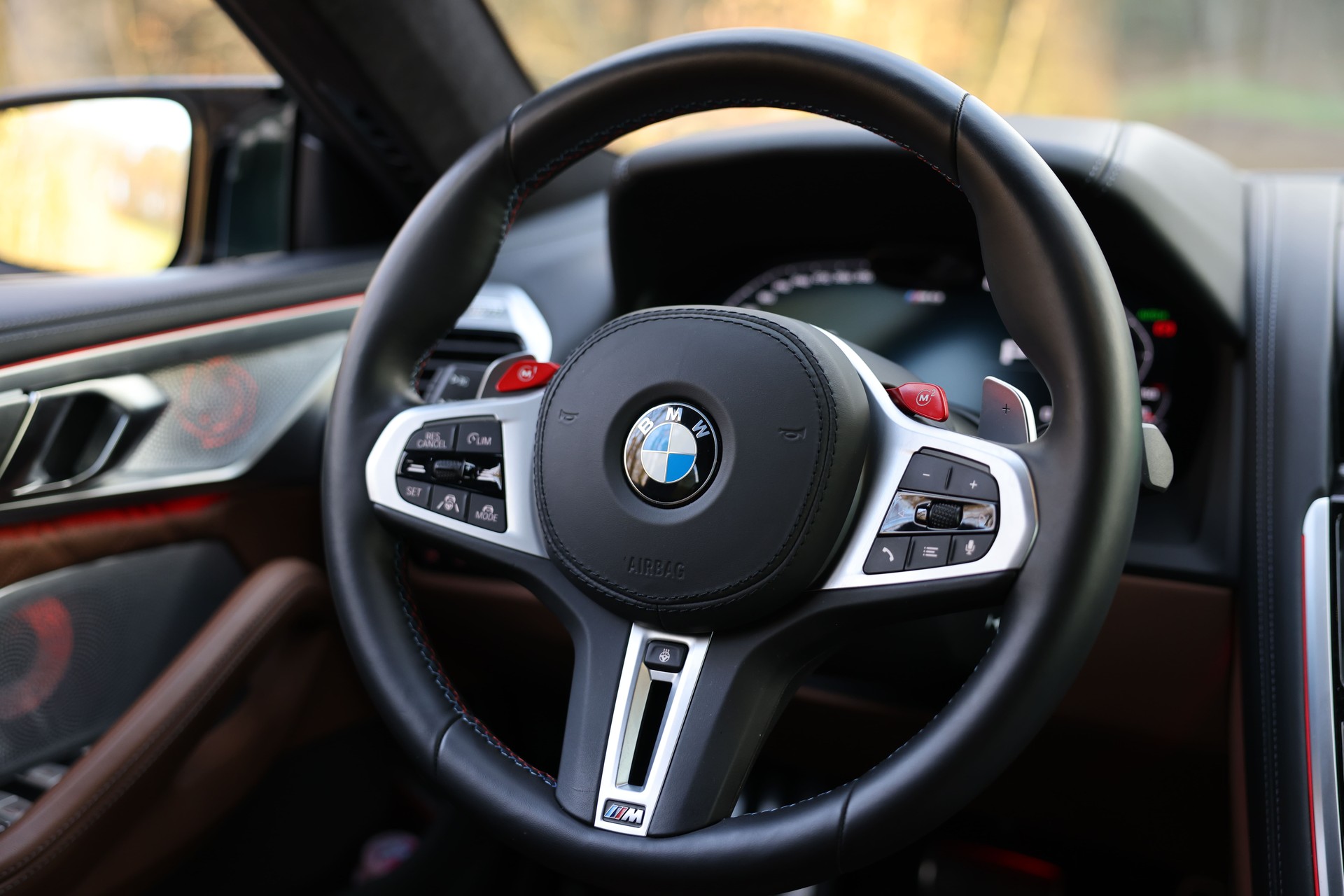 BMW M8 xDrive M Competition Steptronic *First Edition* *CH-Fahrzeug* *Einzigartig*-image-7