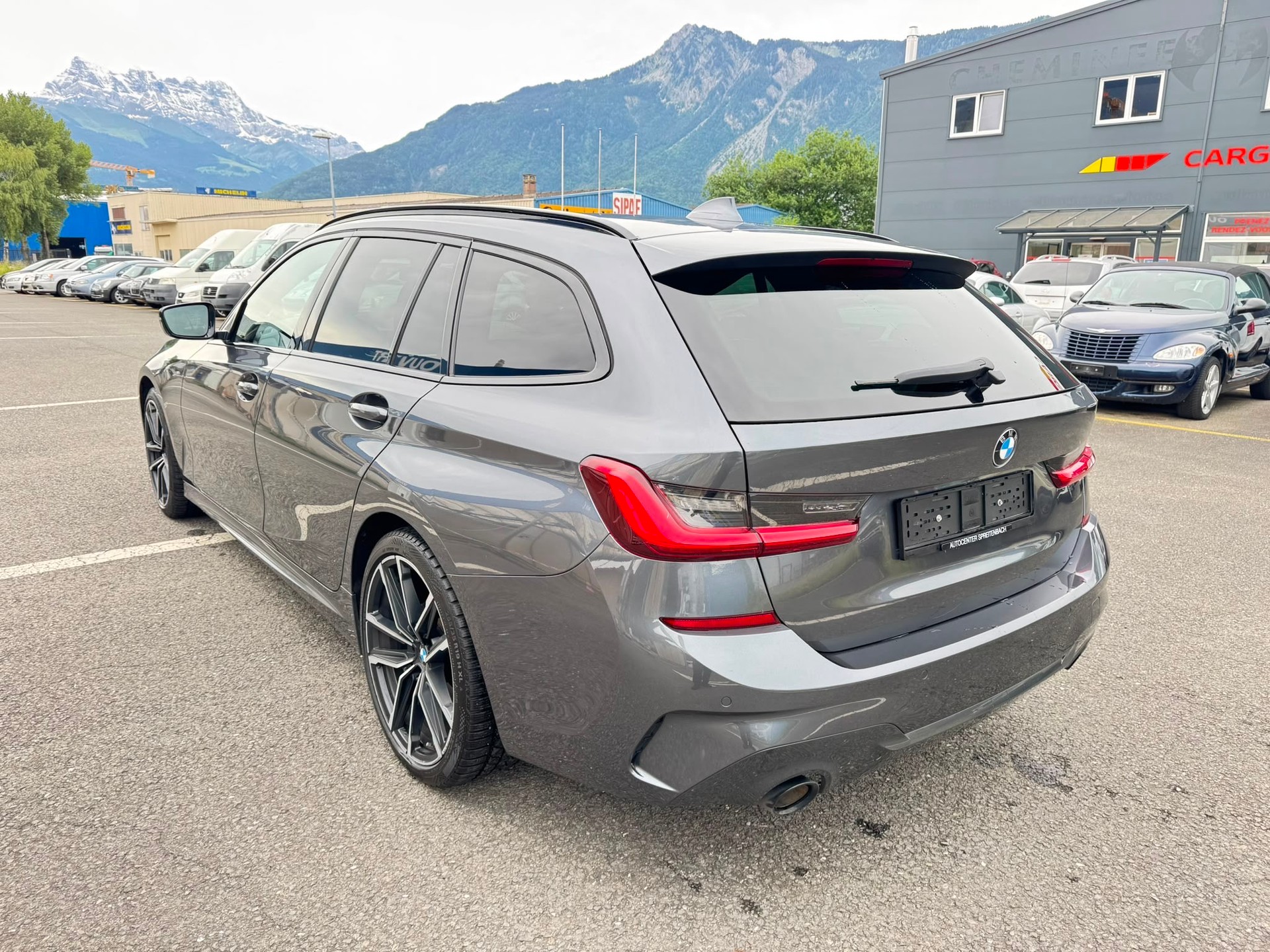 BMW 320d xDrive 48V Touring Pure M Sport Steptronic-image-3