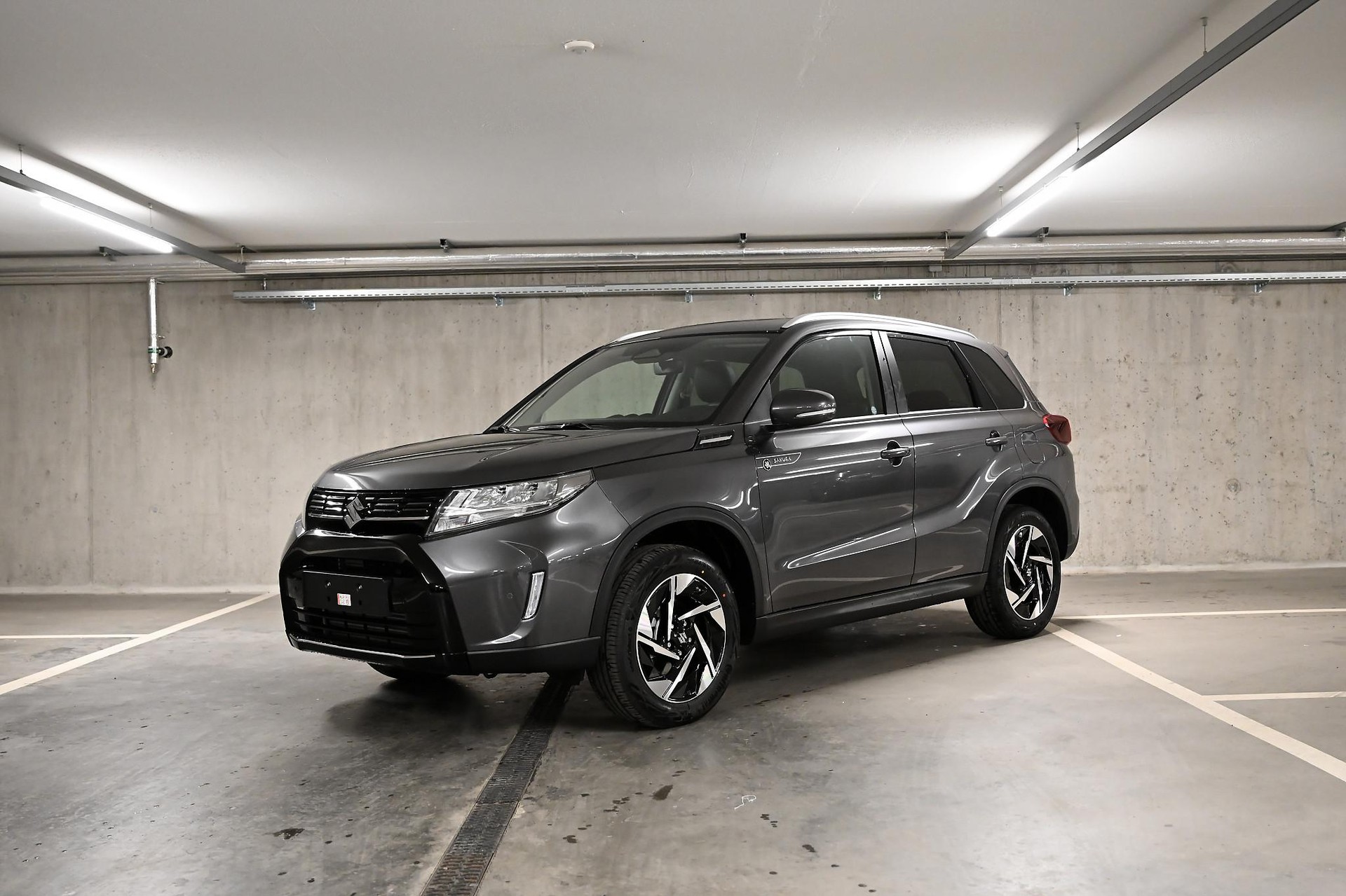 SUZUKI Vitara 1.4 T Sakura Top Hybrid 4x4-showroom-element-1