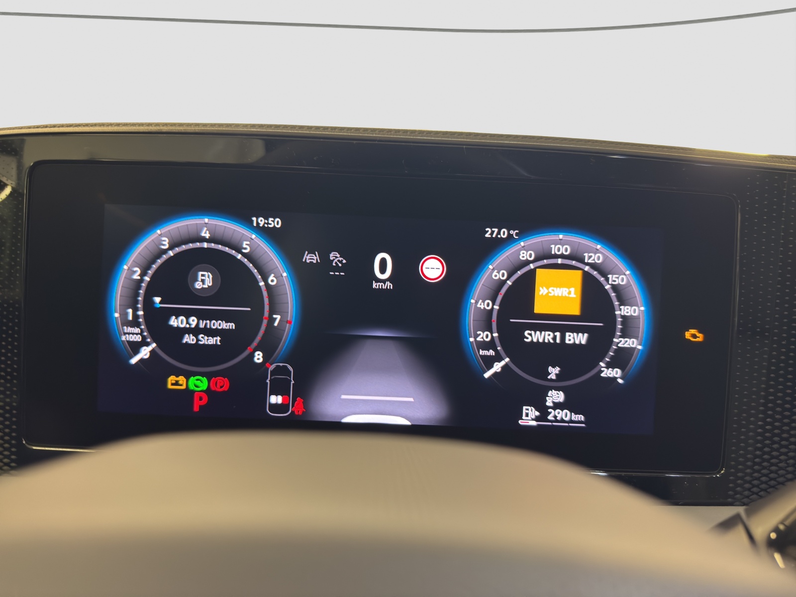 VW Passat Variant 1.5 eTSI evo2 Business DSG-image-11