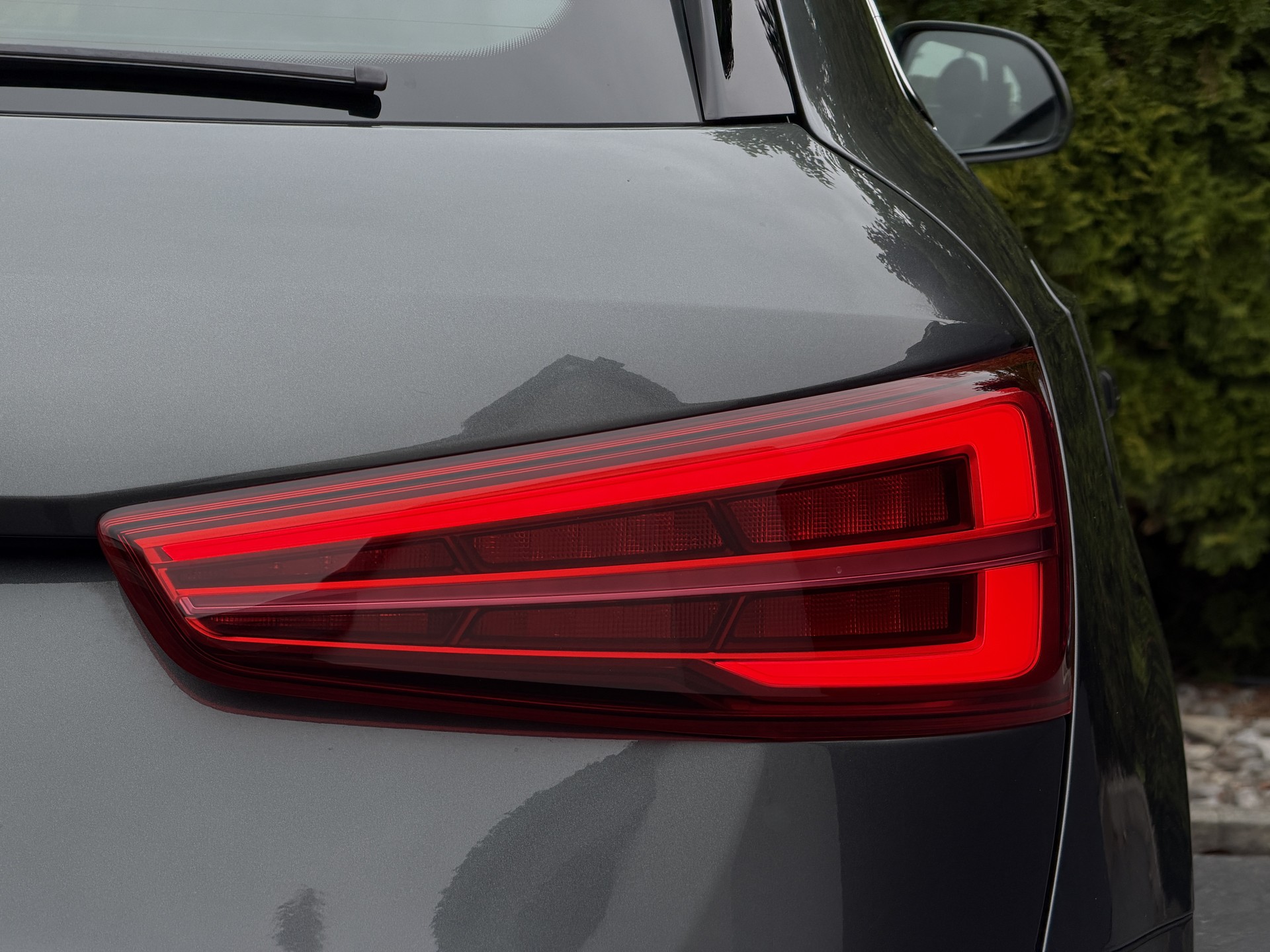 AUDI Q3 2.0 TFSI sport quattro S-tronic / CH-Fahrzeug-image-10