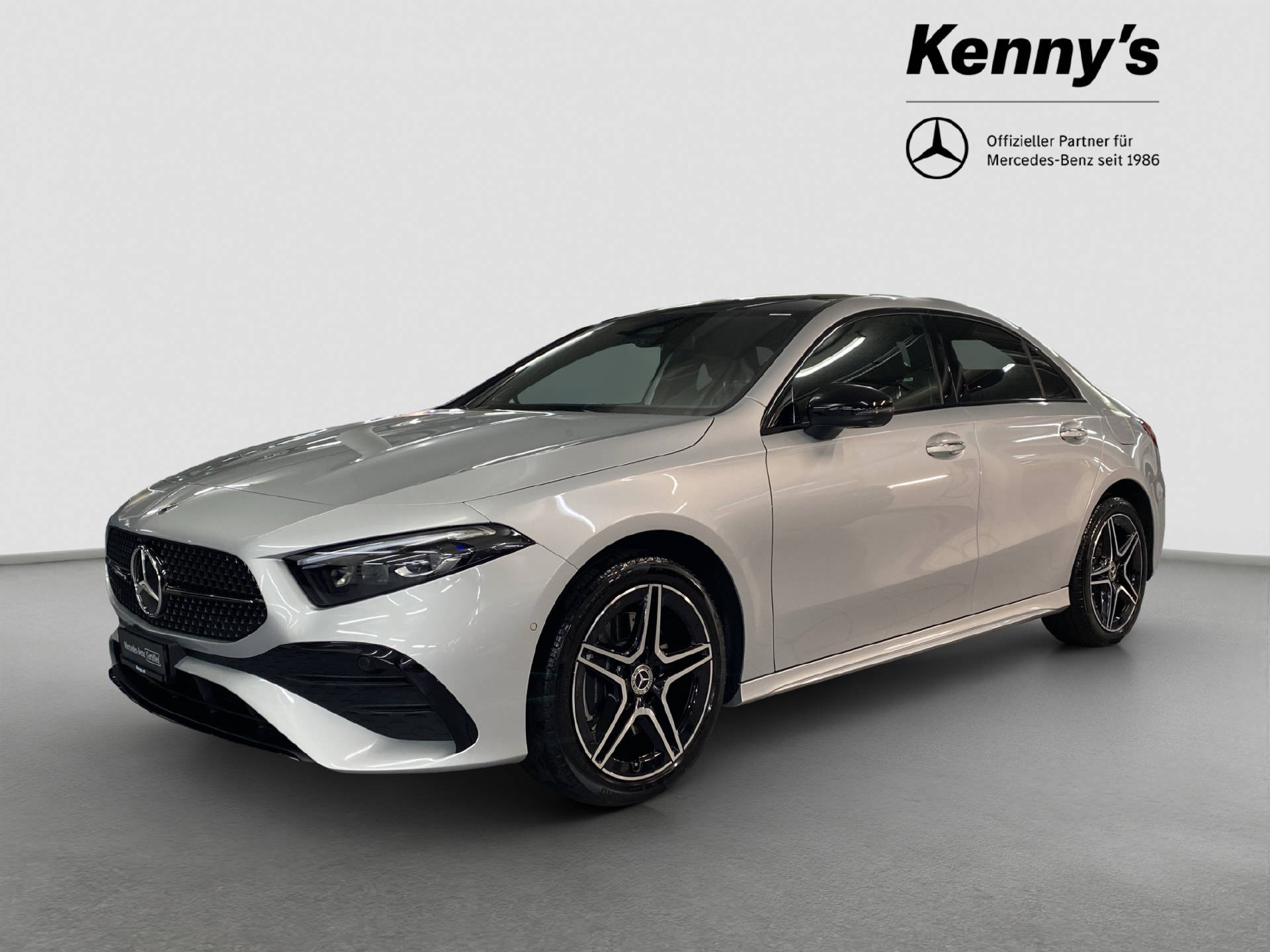 MERCEDES-BENZ A 250 e AMG Line Limousine-image-0