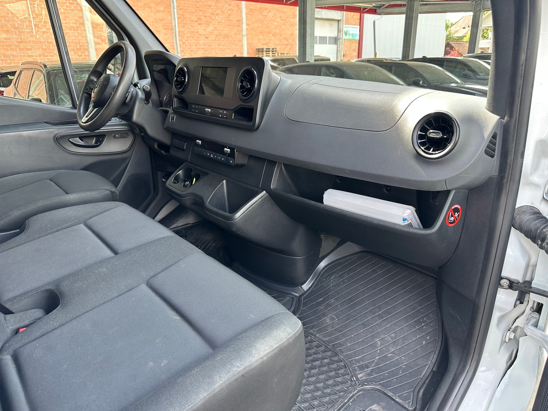 MERCEDES-BENZ Sprinter 316 CDI Standard 7G-TRONIC-image-4