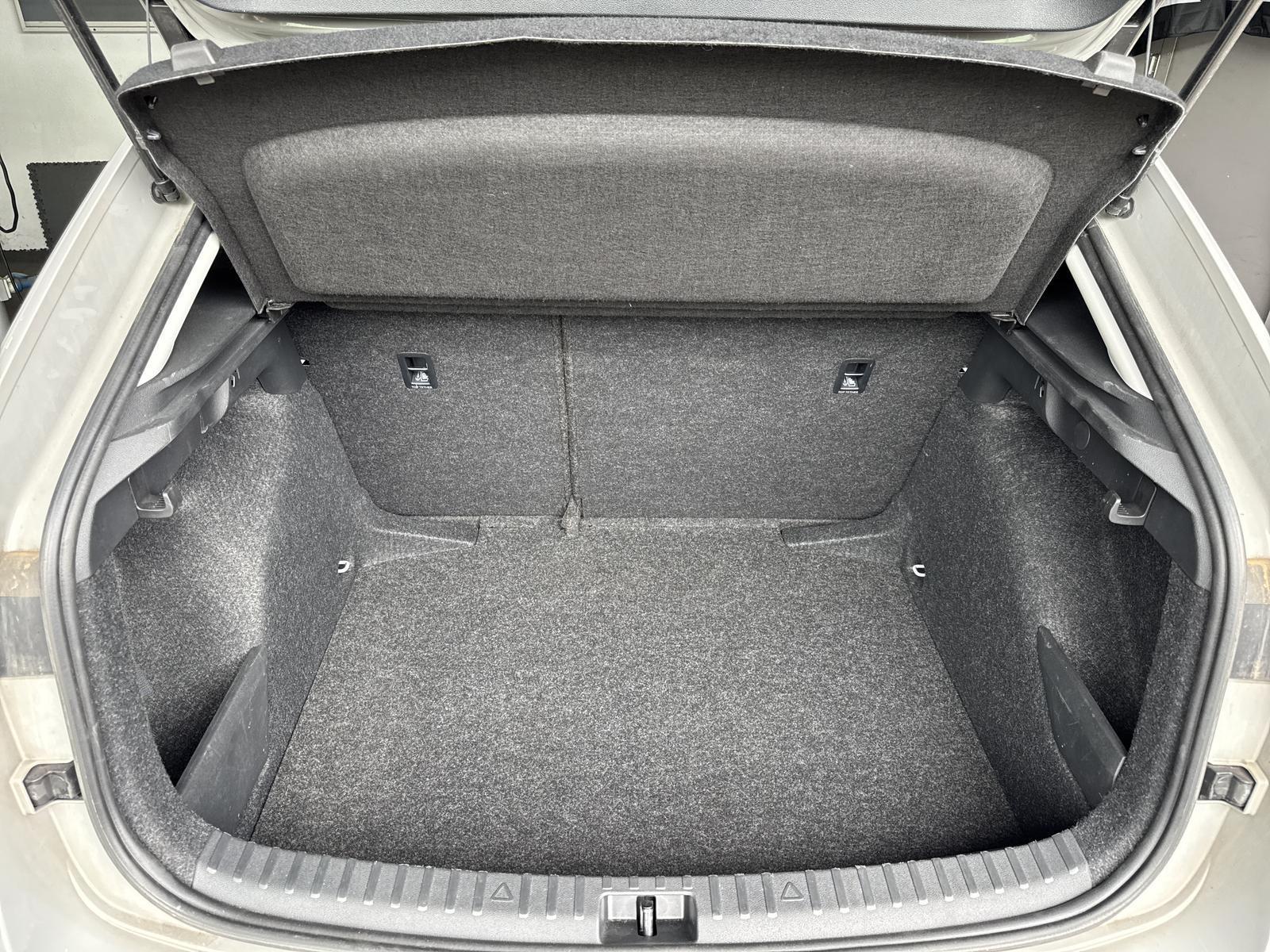 SKODA Scala 1.0 TSI Style-image-12